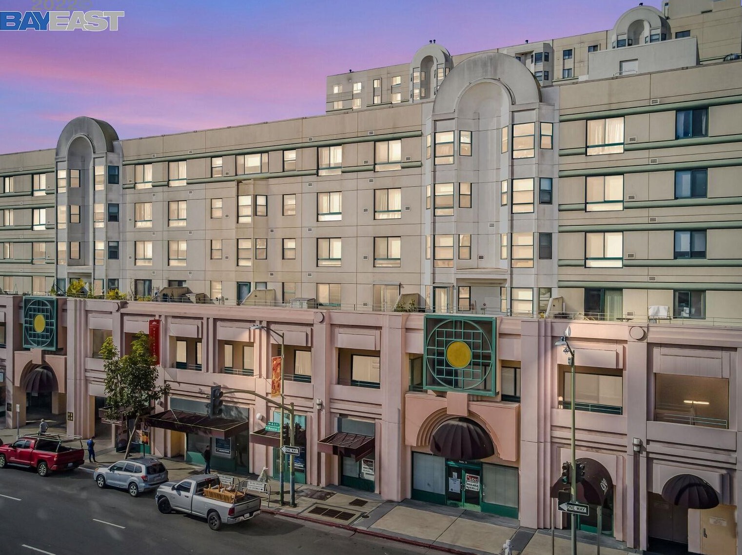 989 Webster St, Oakland CA 94607-4284 exterior