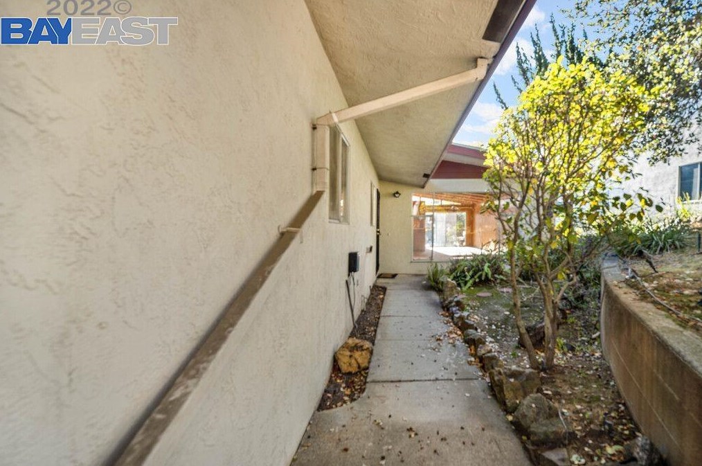 4220 Norton Ave, Oakland, CA 94602-4018