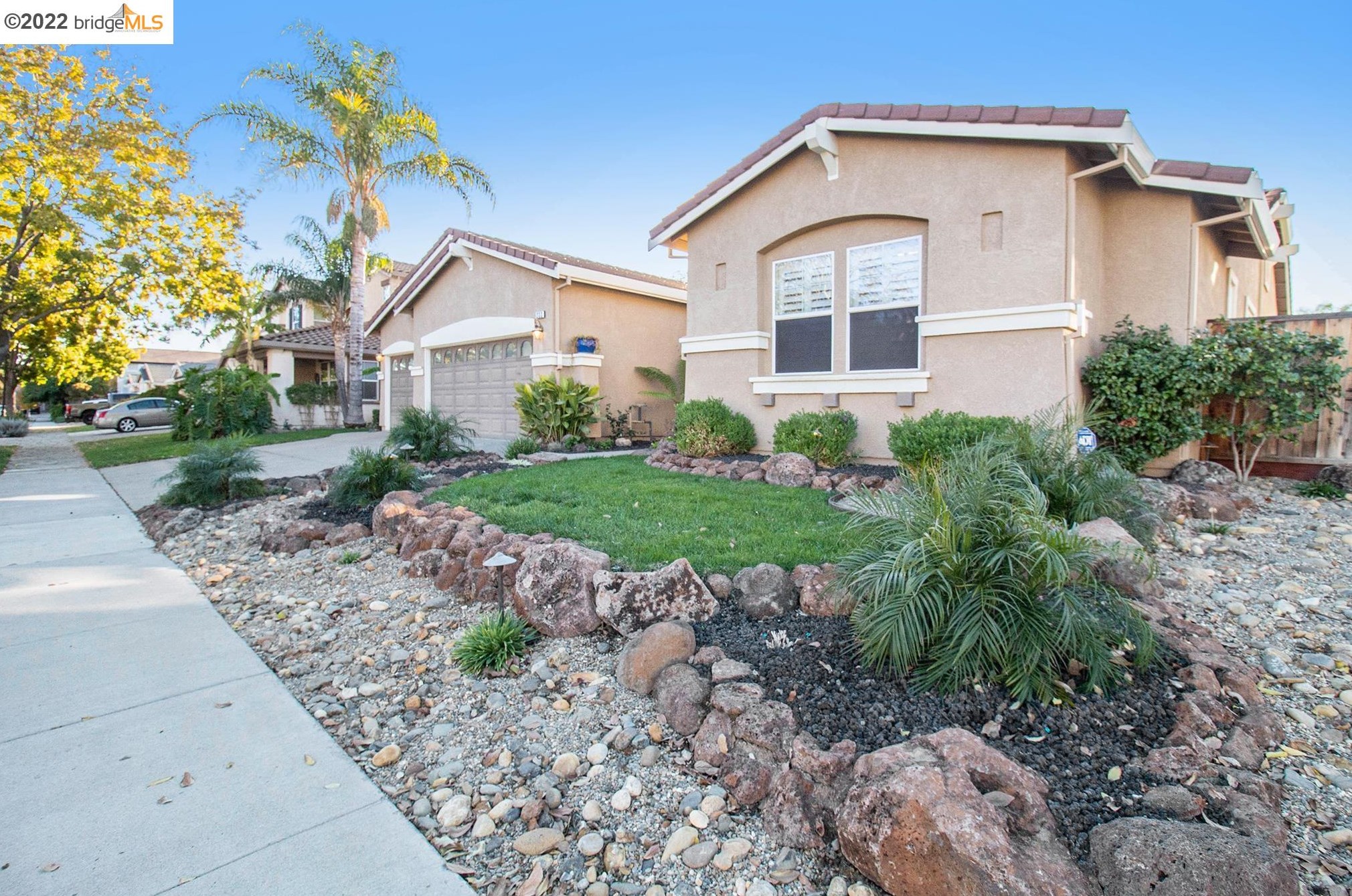 233 Continente Ave, Los Angeles, CA 94513-1952
