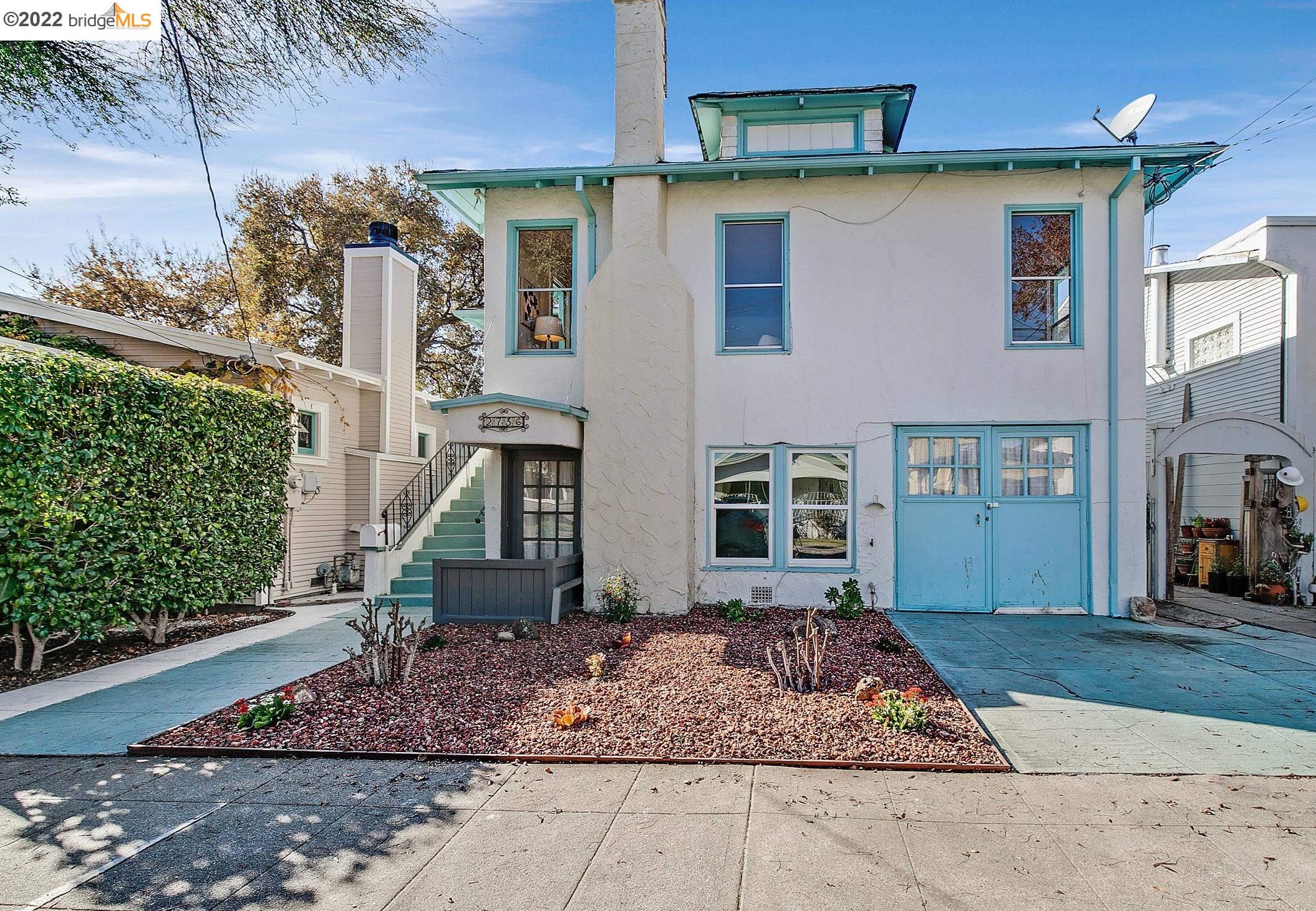 2736 Wallace St, Berkeley, CA 94702