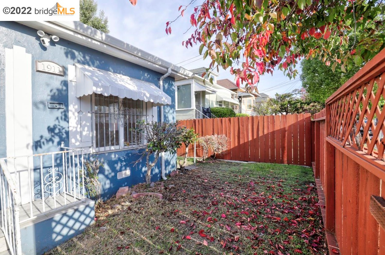 1911 Harrington Ave, Oakland, CA 94601
