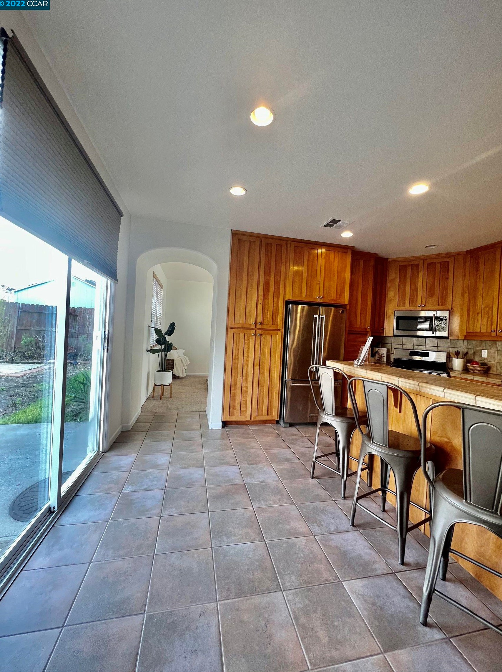 5860 Cabernet Dr, Vallejo CA  94591-6310 exterior