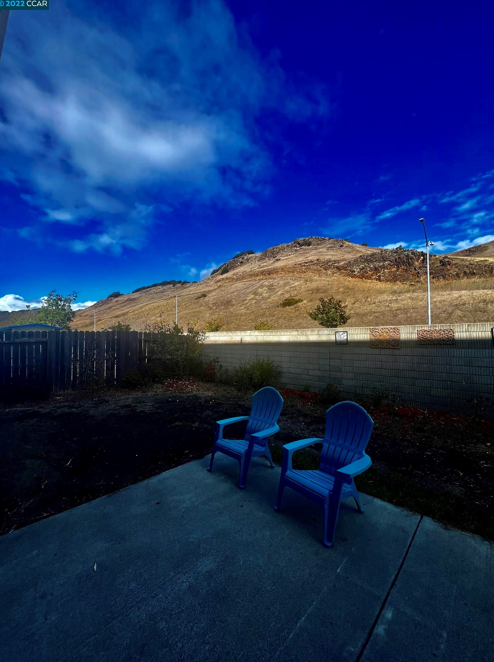 5860 Cabernet Dr, Vallejo CA  94591-6310 exterior