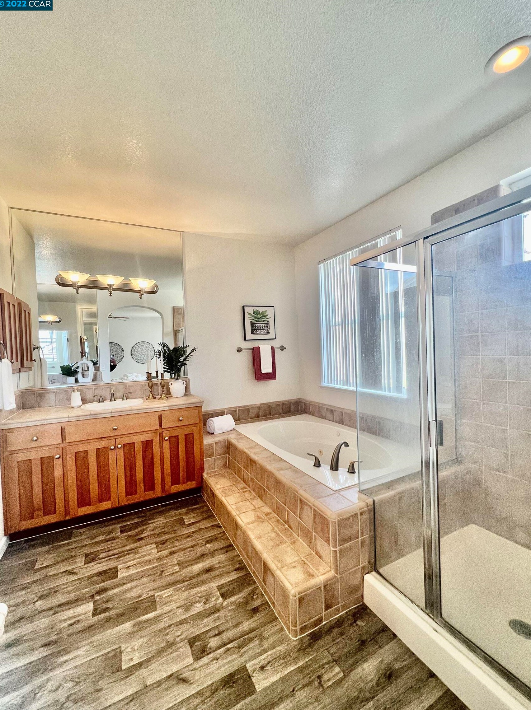 5860 Cabernet Dr, Vallejo CA  94591-6310 exterior