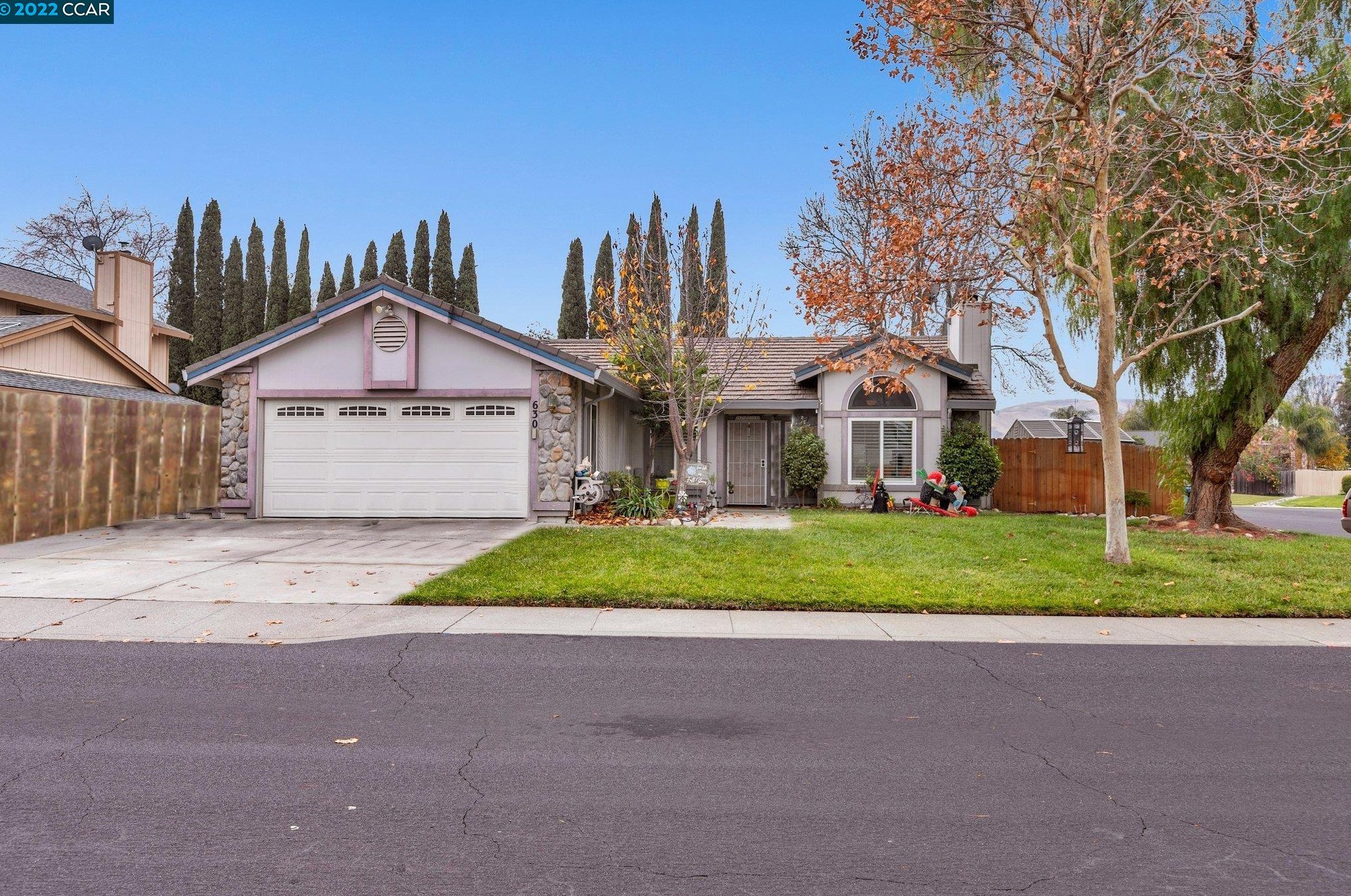 630 Silvertop Way, Vacaville, CA 95687