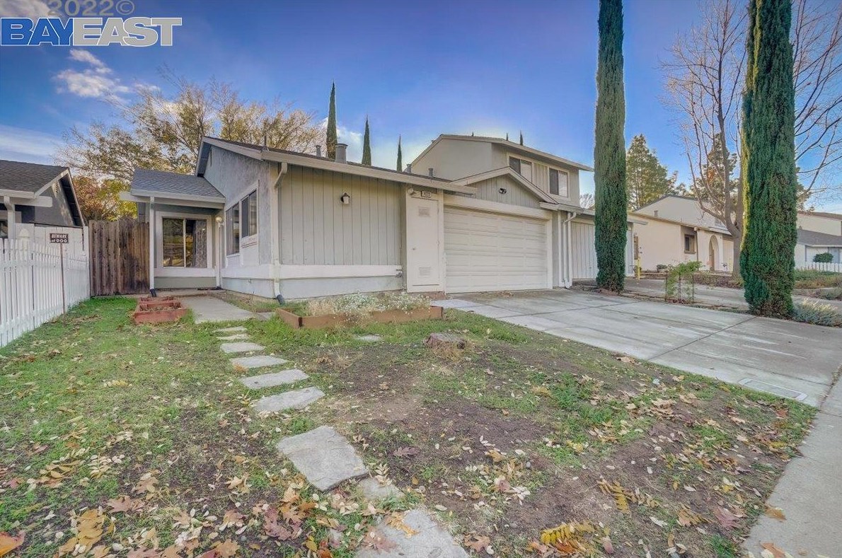 423 Lisa Ann St, West Pittsburg, CA 94565
