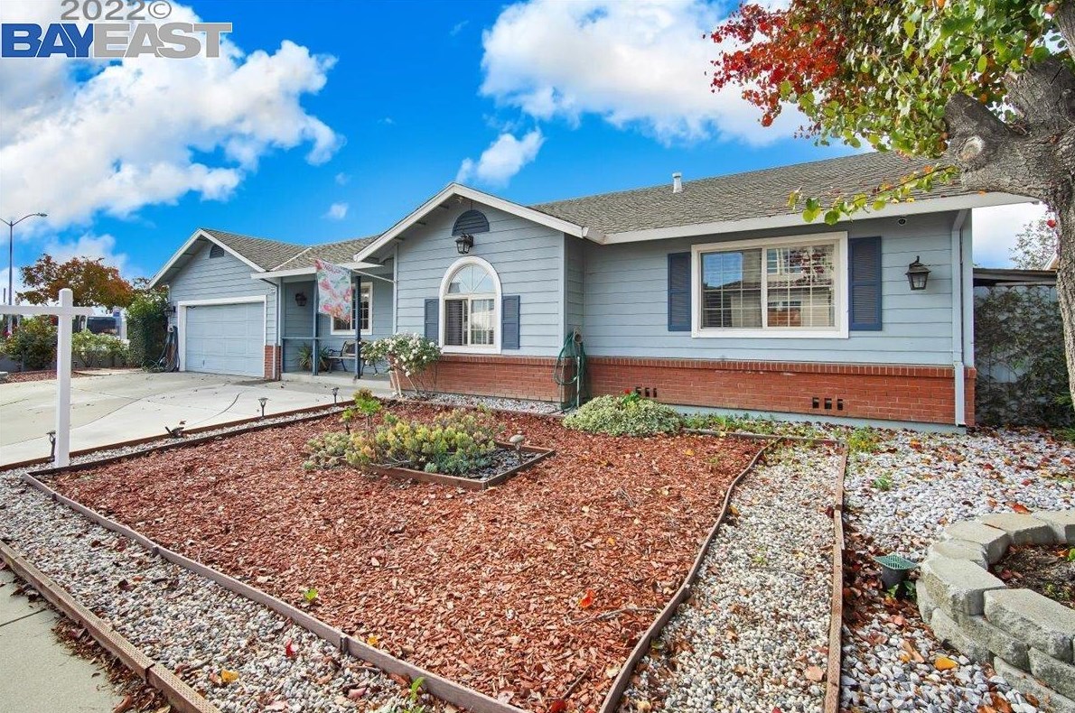 33897 Depot Rd, Union City, CA 94587-3471