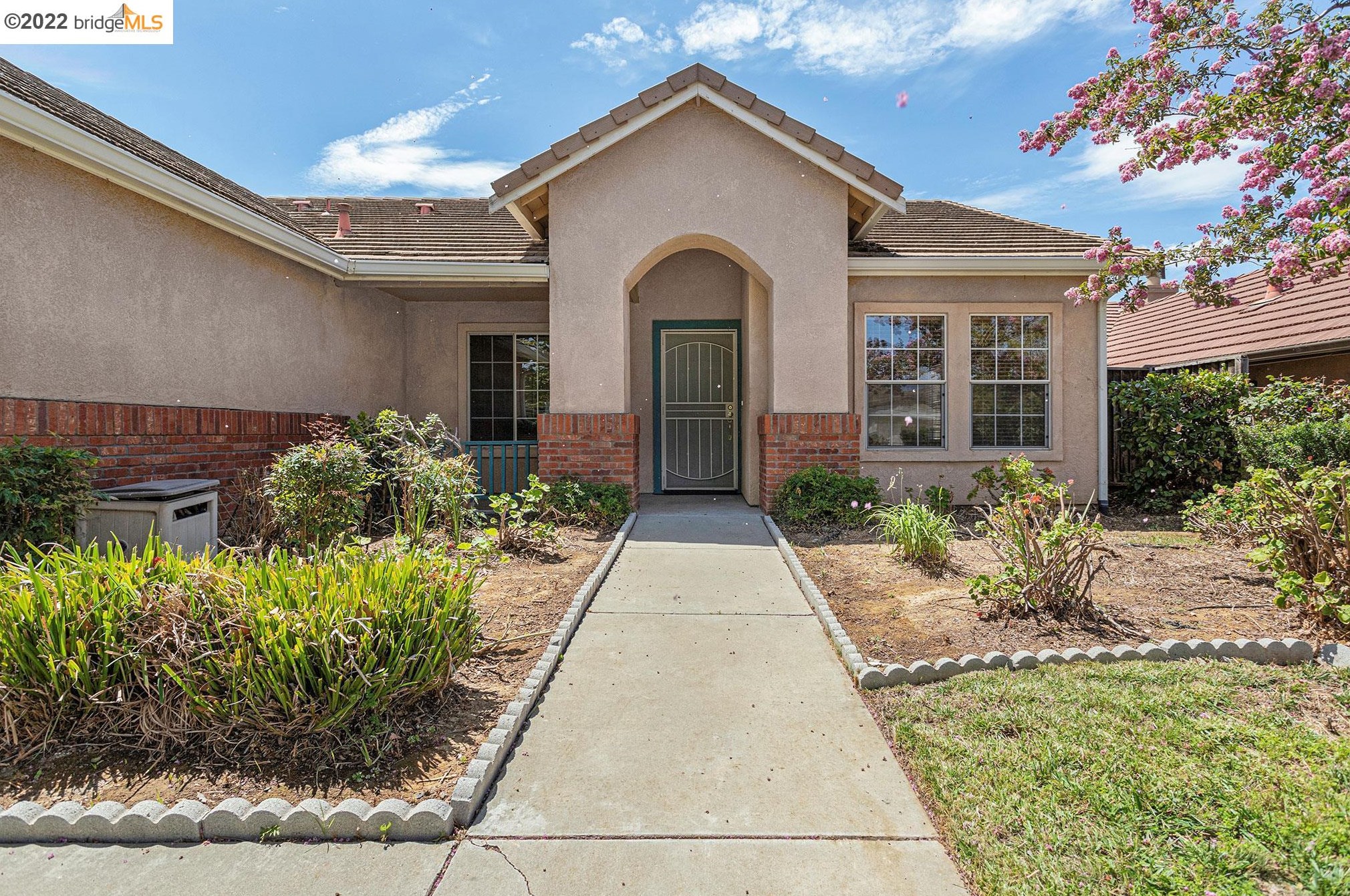 5216 Delta View Way, Antioch, CA 94531-8085