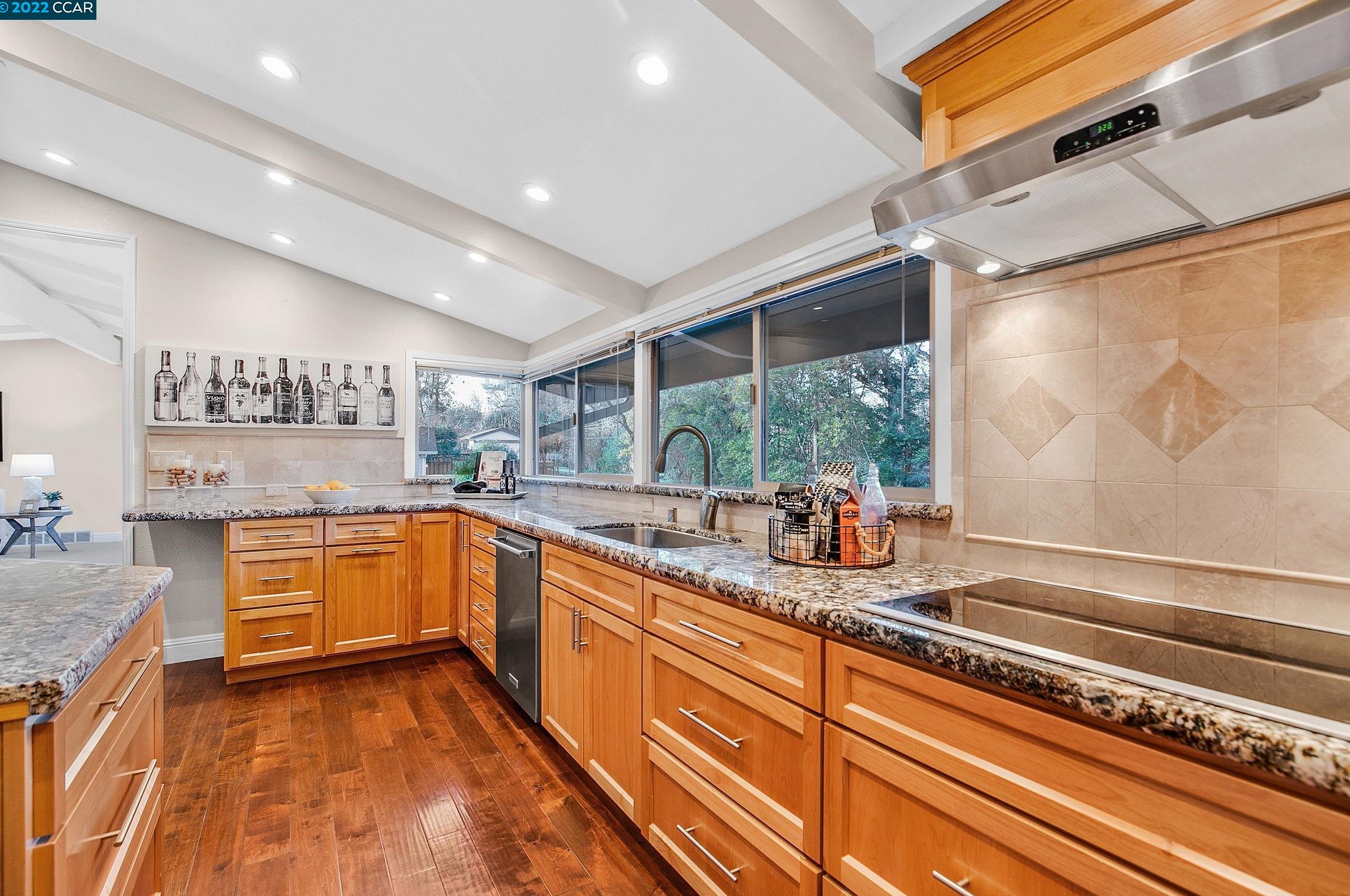 964 Yorkshire Ct, Lafayette CA  94549-4623 exterior