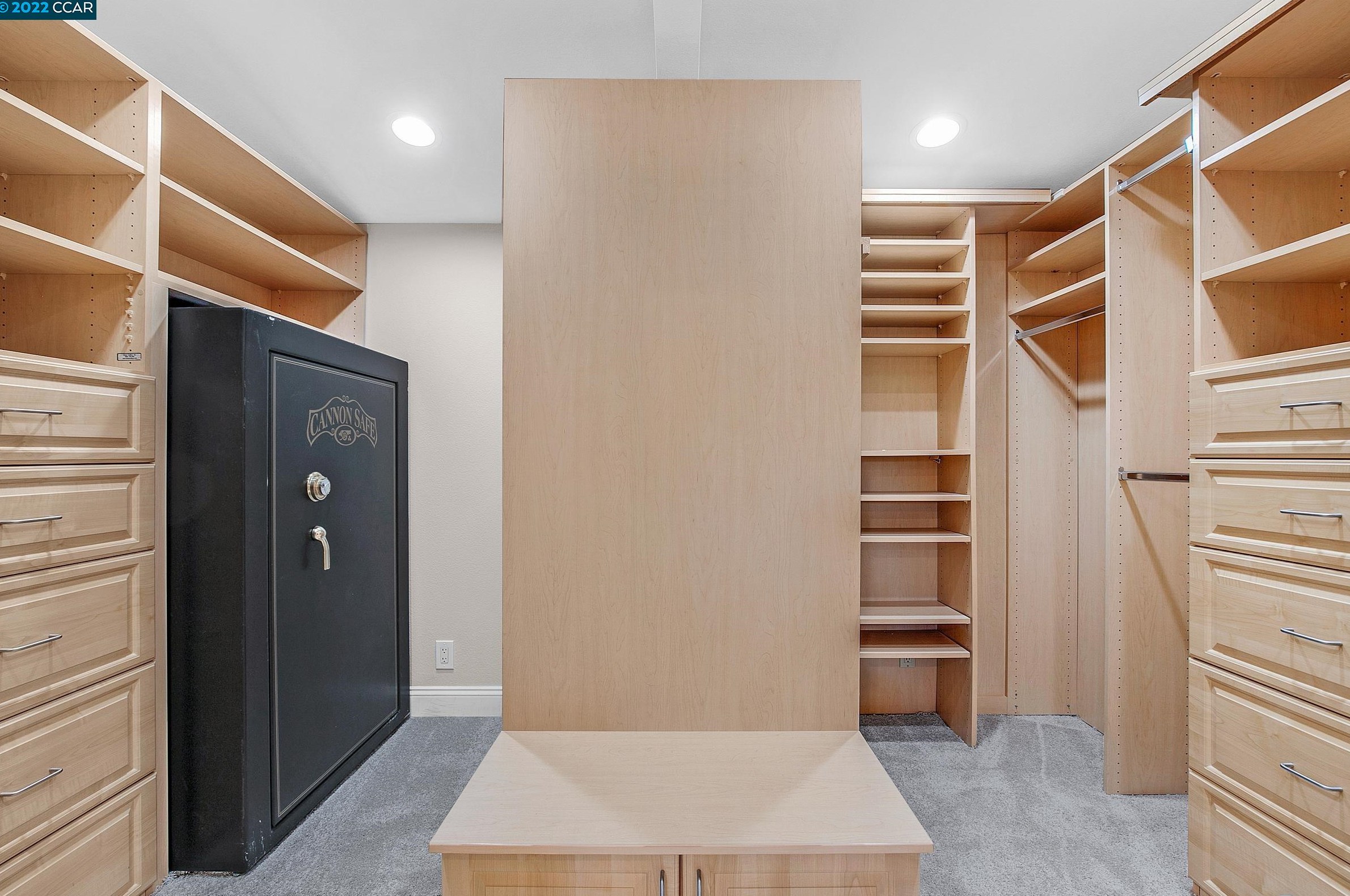 964 Yorkshire Ct, Lafayette CA  94549-4623 exterior