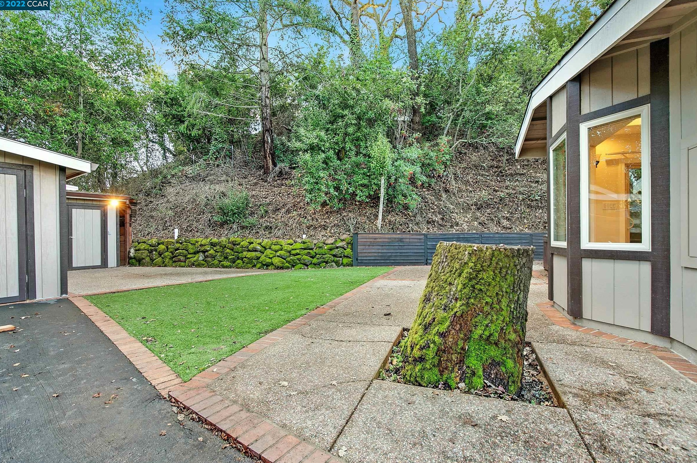 964 Yorkshire Ct, Lafayette CA  94549-4623 exterior