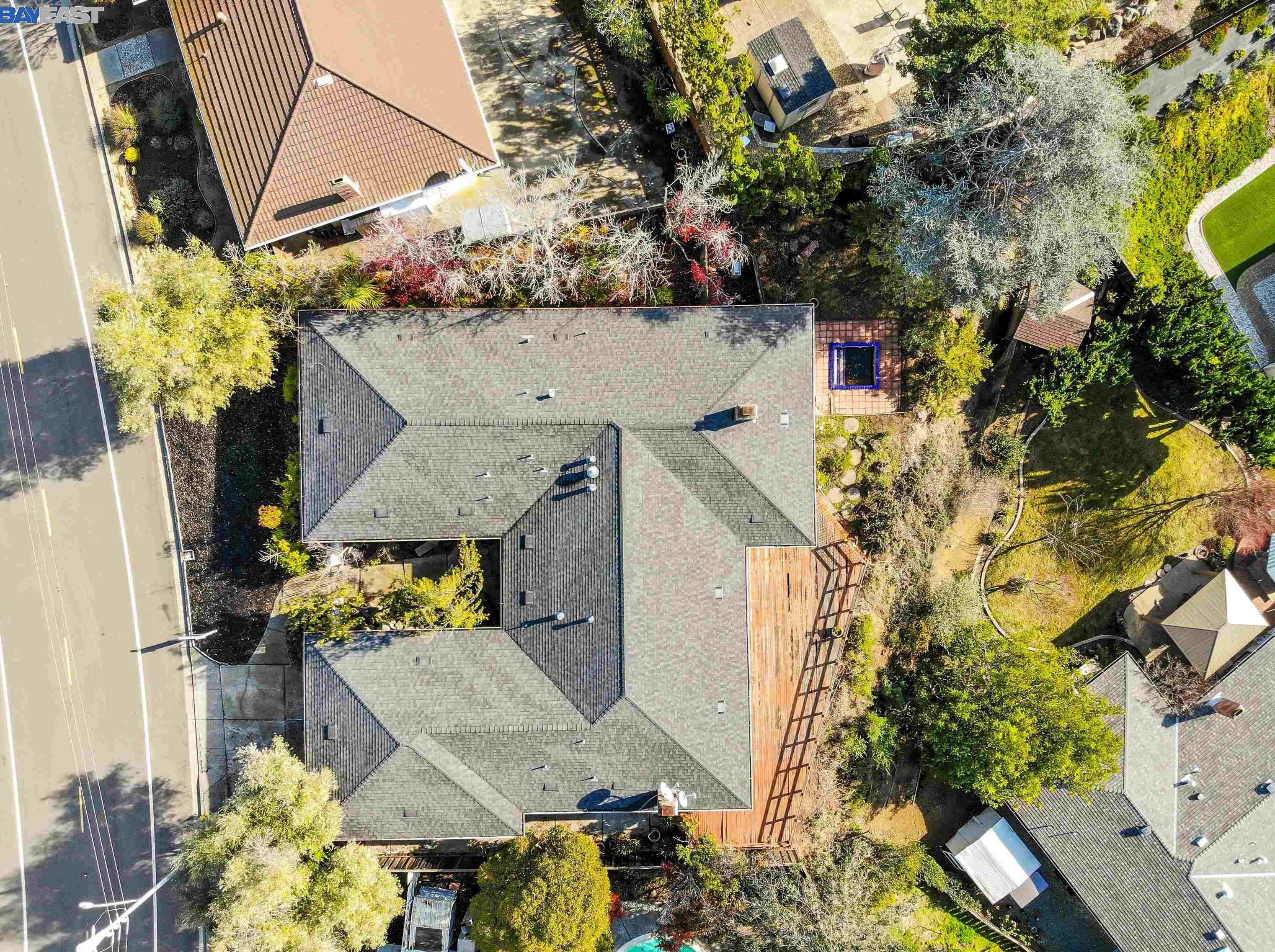 3775 Oakes Dr, Hayward, CA 94542
