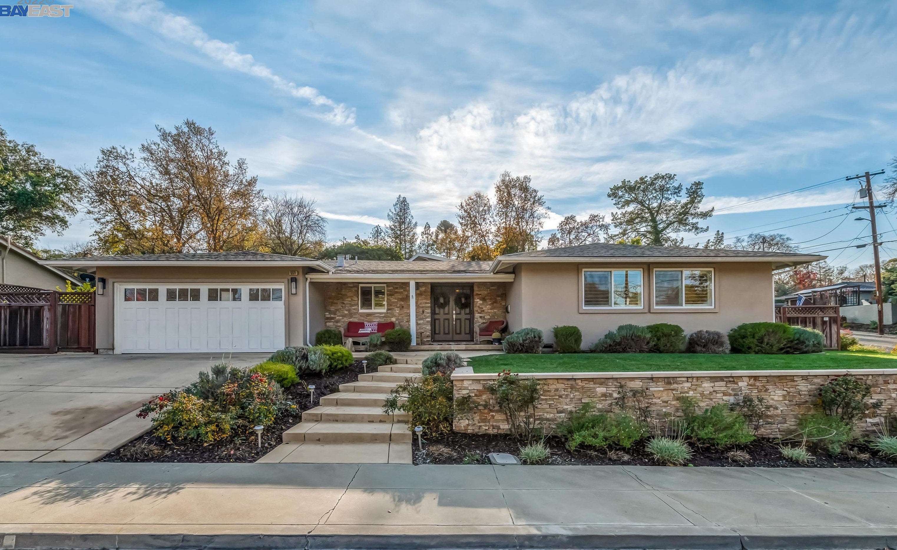 553 Neal St, Pleasanton, CA 94566