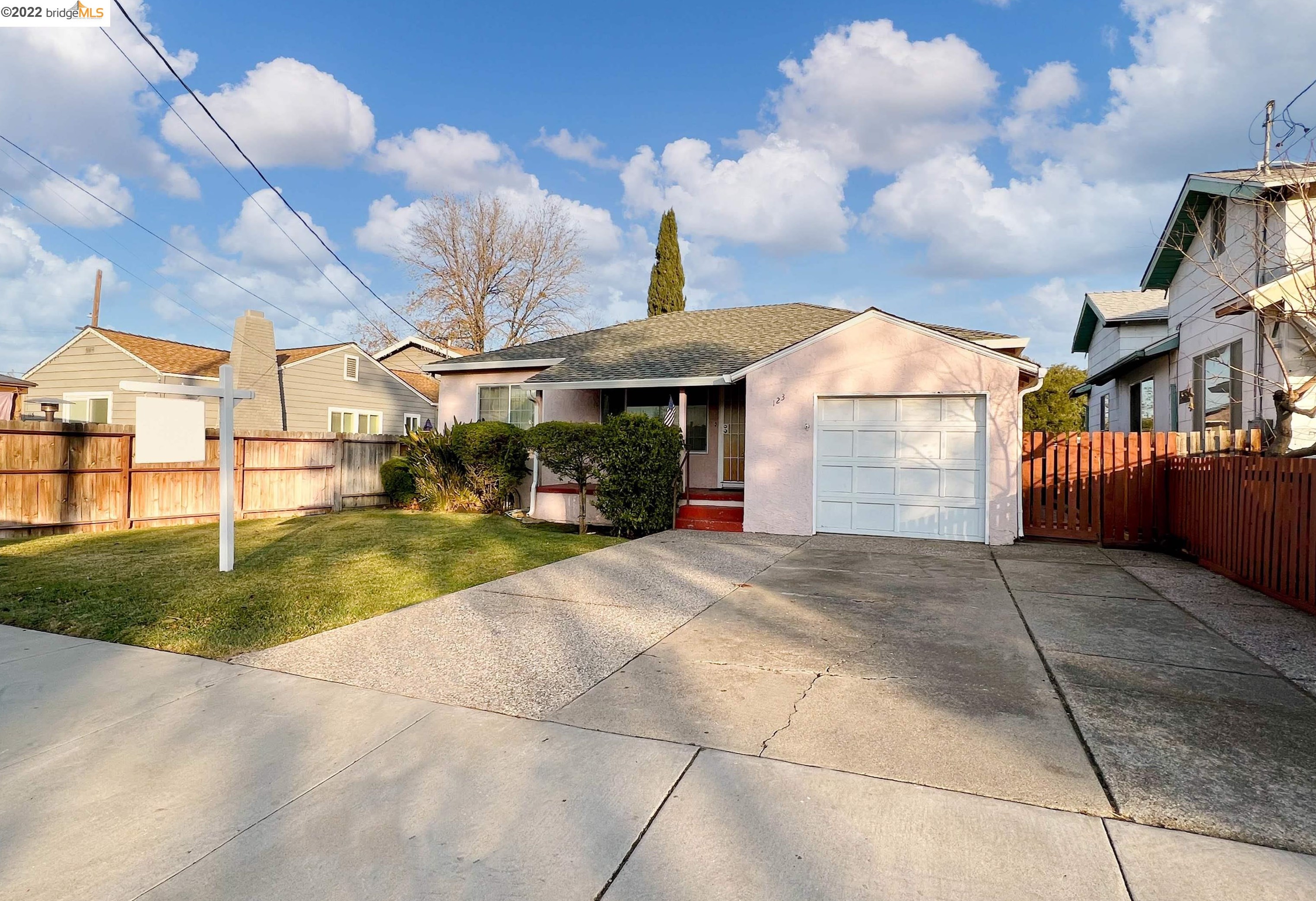123 Alberts Ave, West Pittsburg, CA 94565