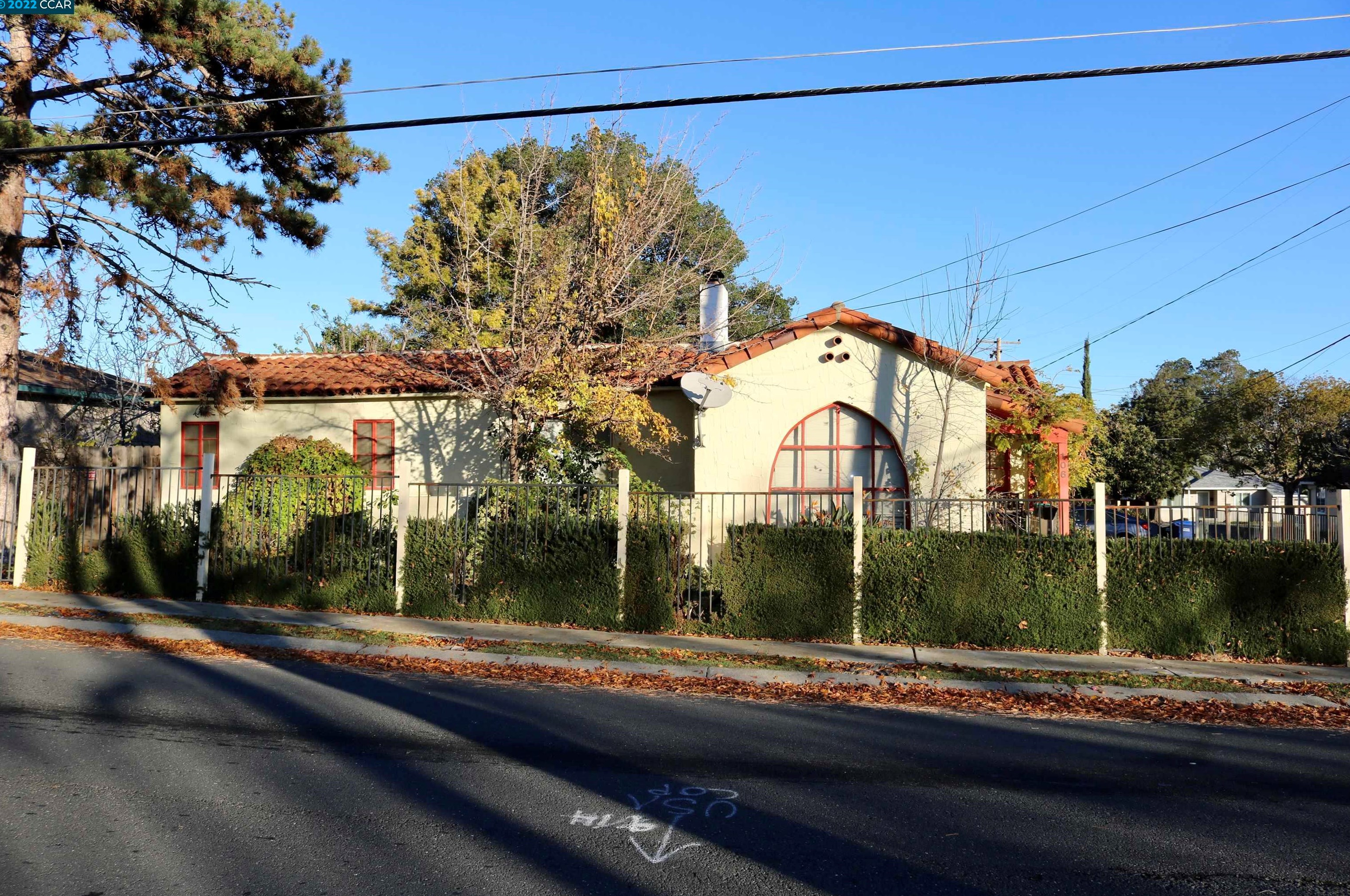 106 Linscheid Dr, West Pittsburg, CA 94565