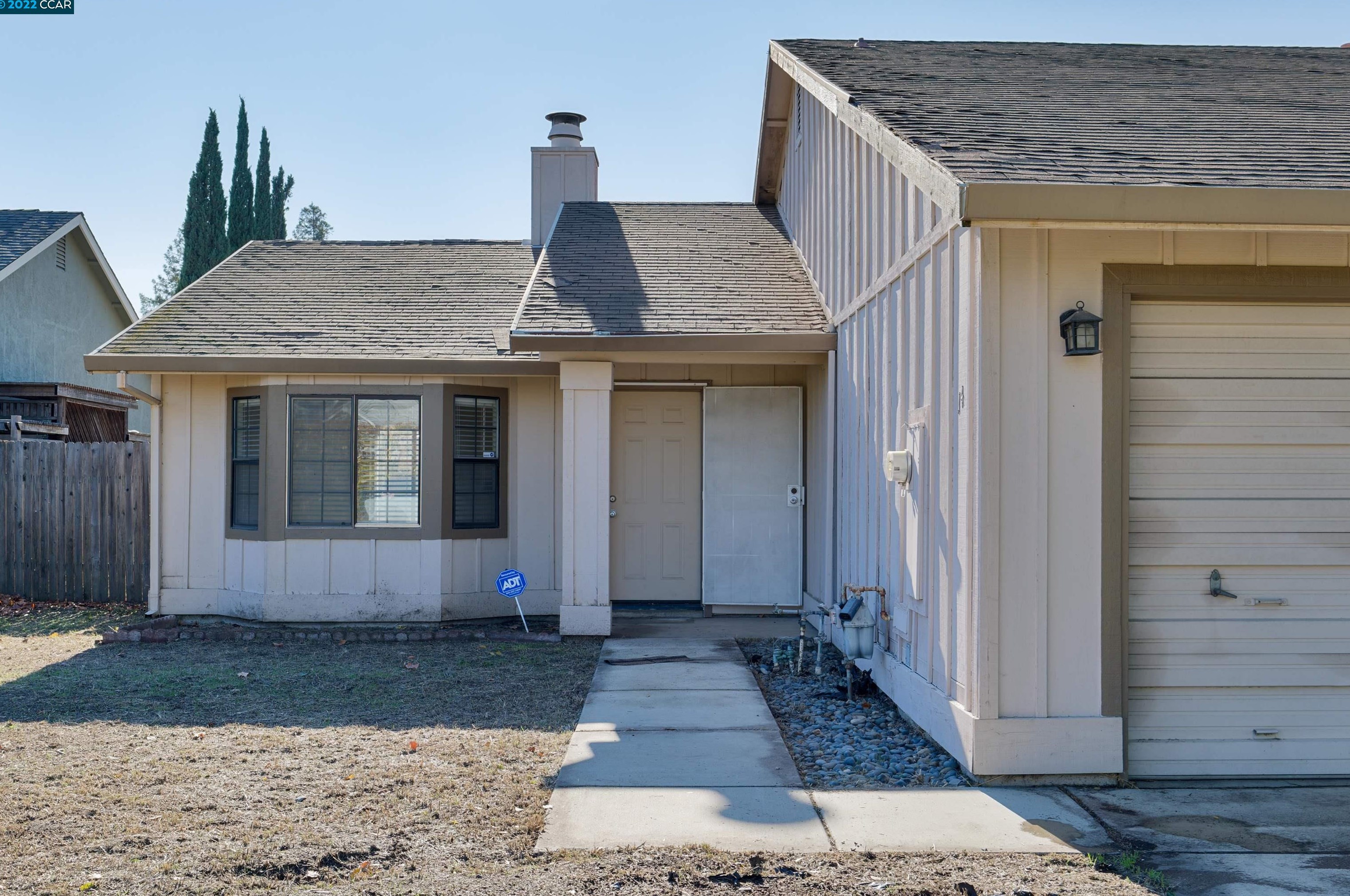 14 Simcoe Ct, Sacramento, CA 95823-5184