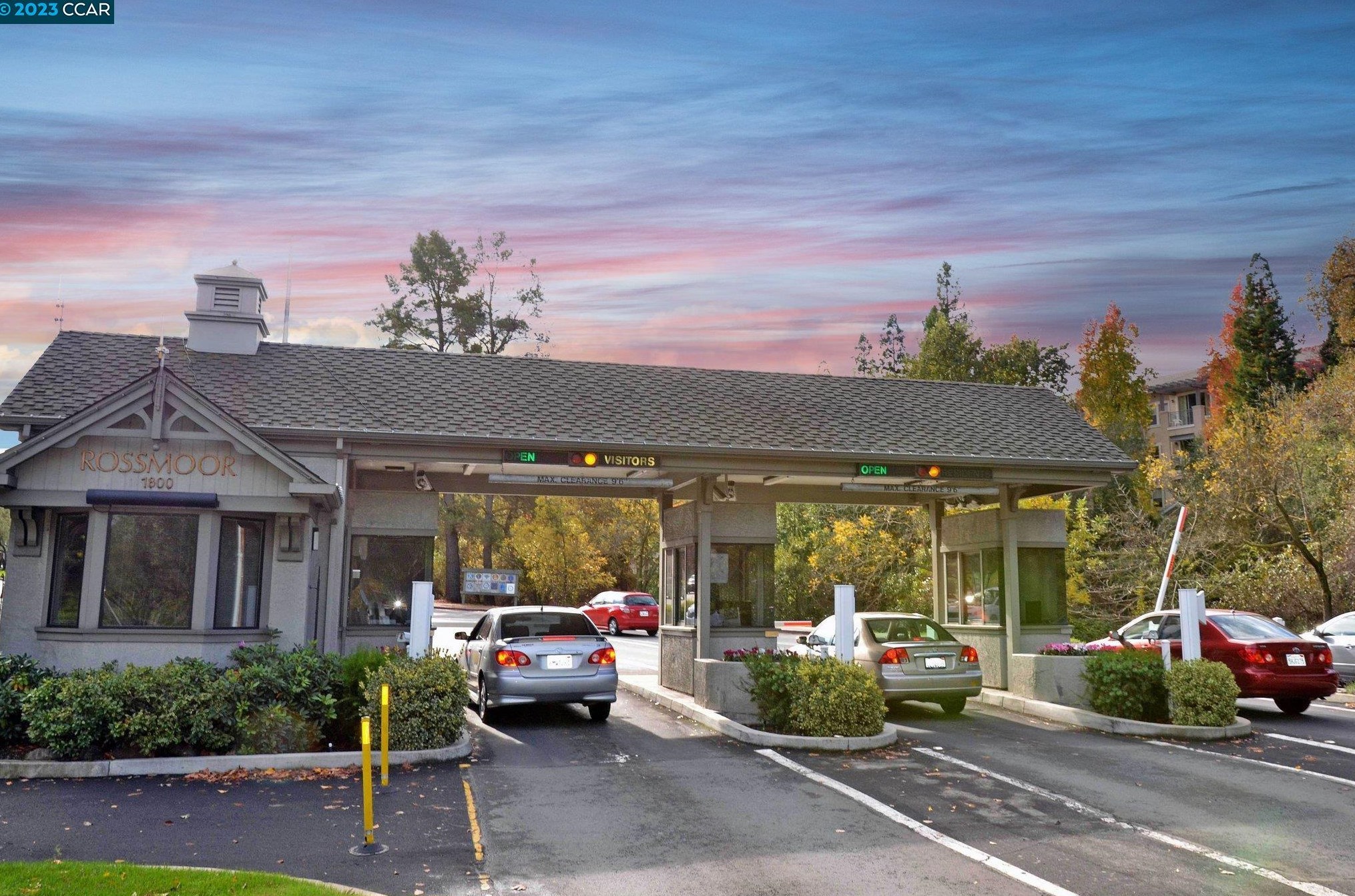 2600 Saklan Indian Dr, Walnut Creek CA  94595-3008 exterior