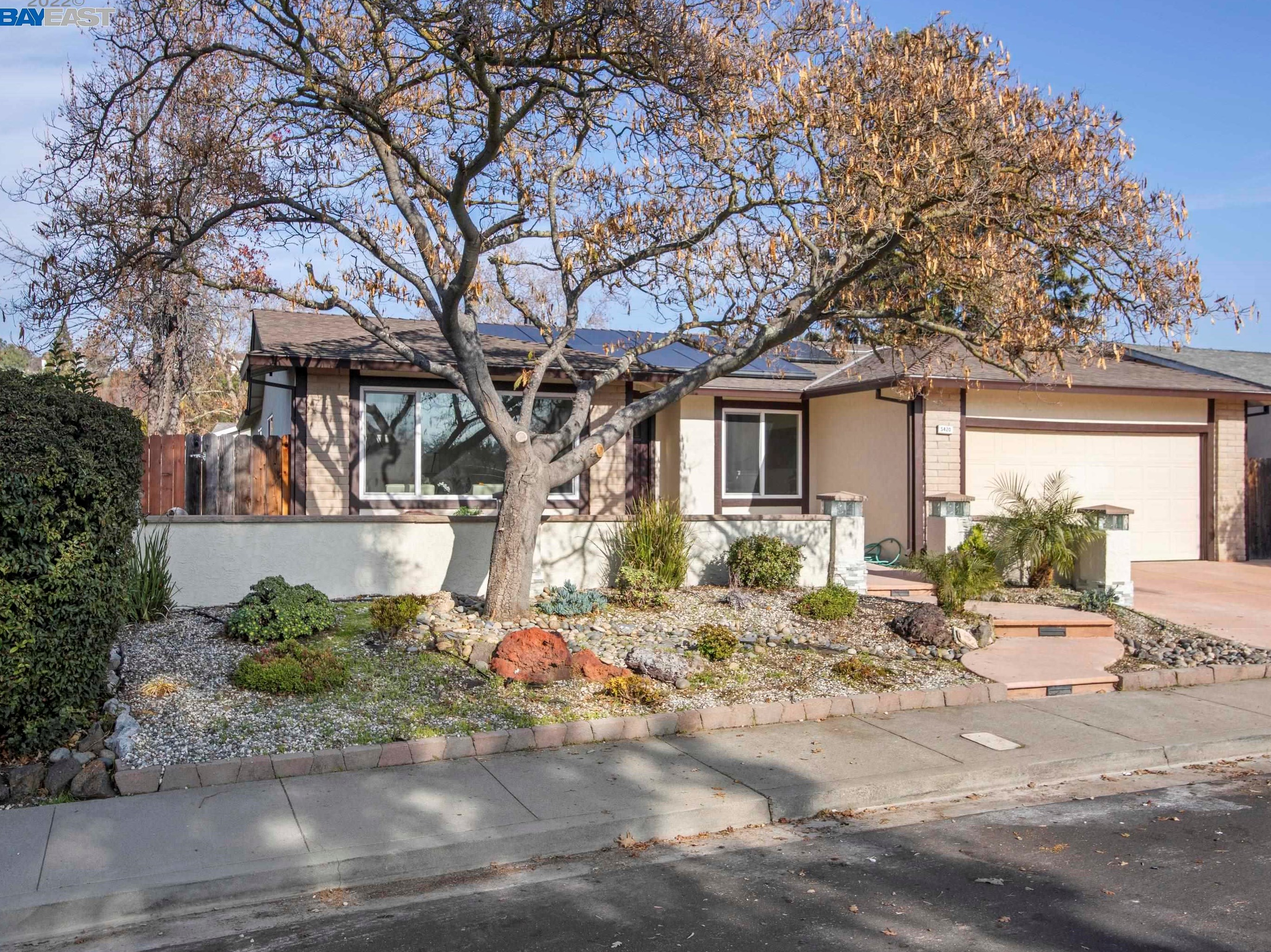 5420 San Jose Dr, Pleasanton, CA 94566