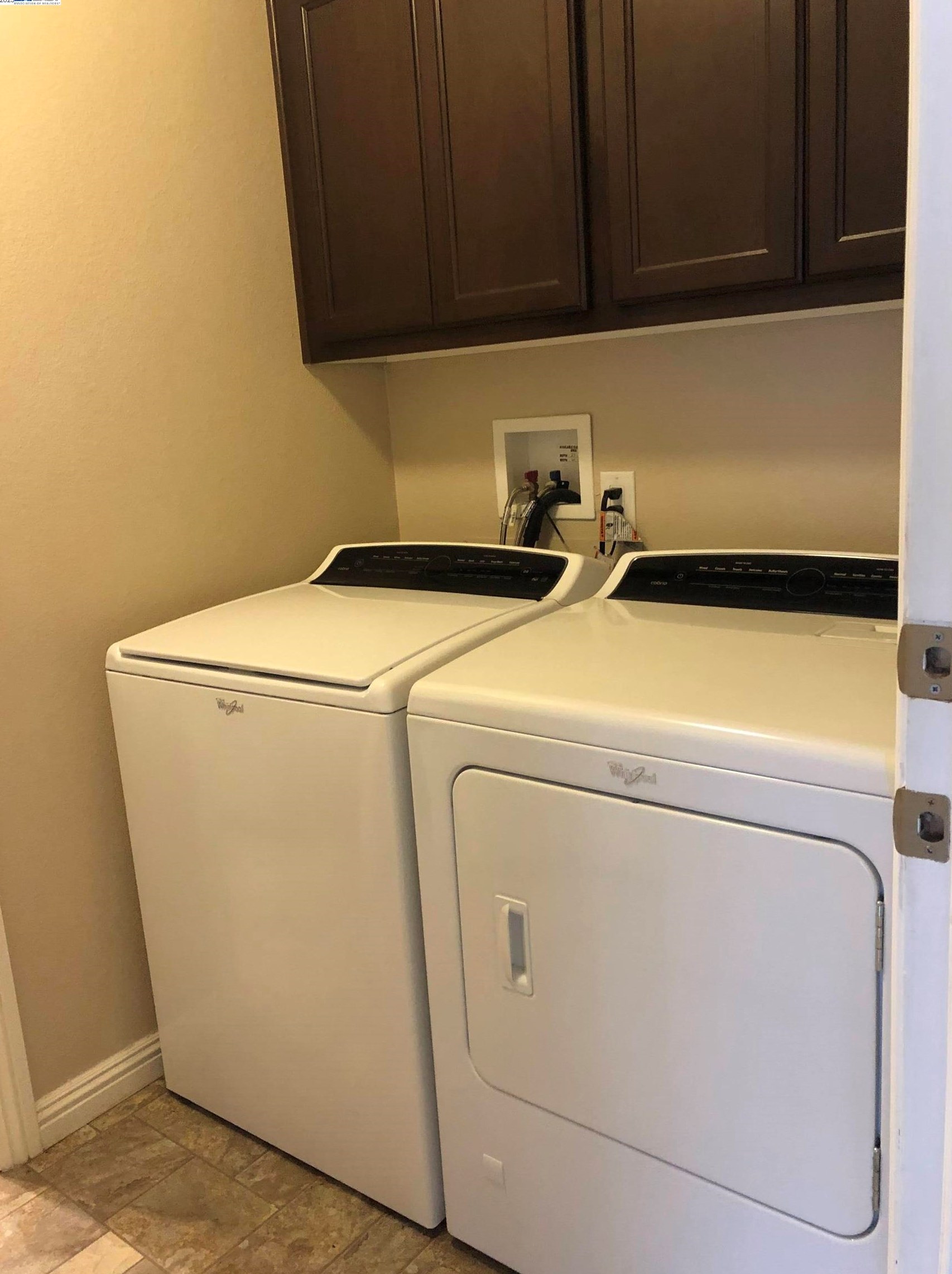 1462 Salamanca Ave, Hayward CA  94544-6256 exterior