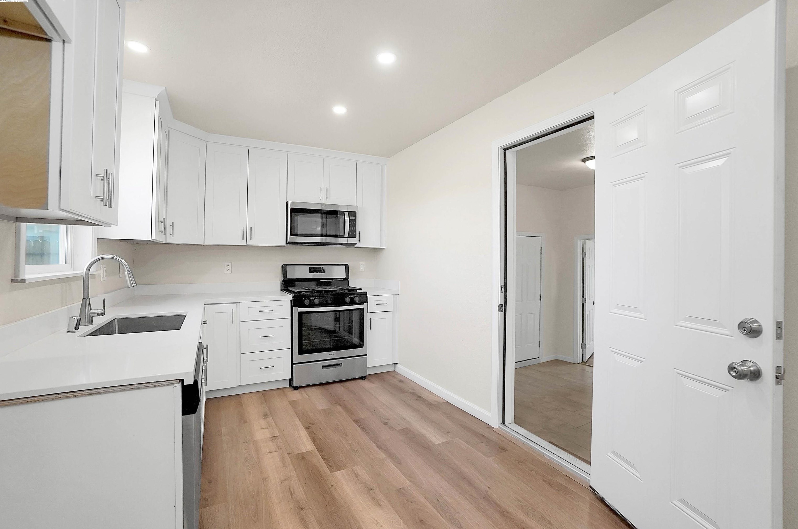2209 North Ave, Sacramento CA  95838-3133 exterior