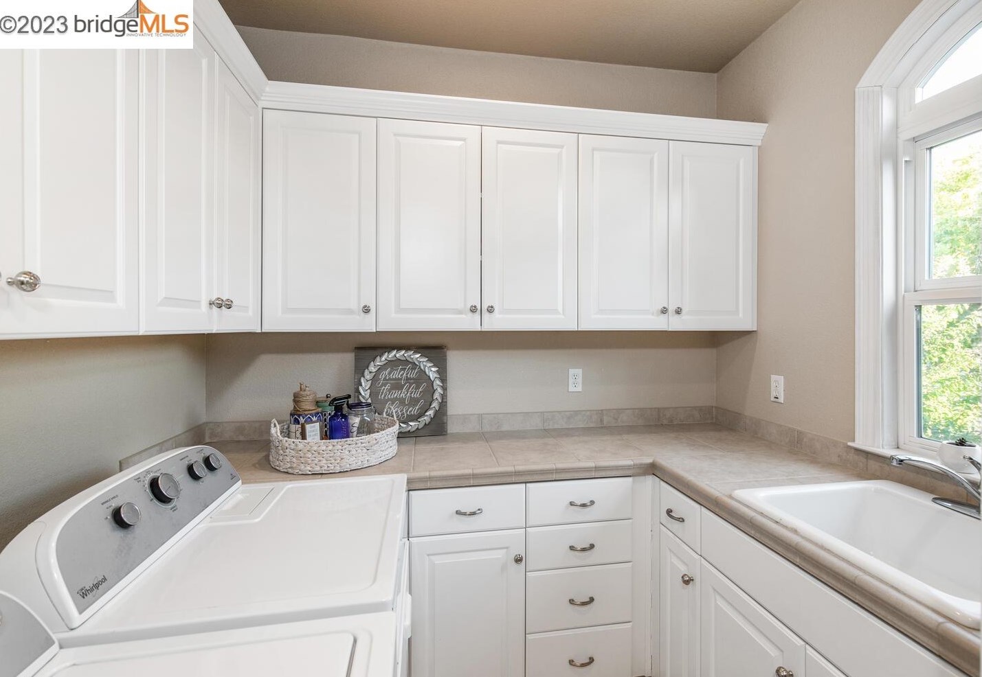 1760 Duchess Ter, Los Angeles CA  94513-2642 exterior