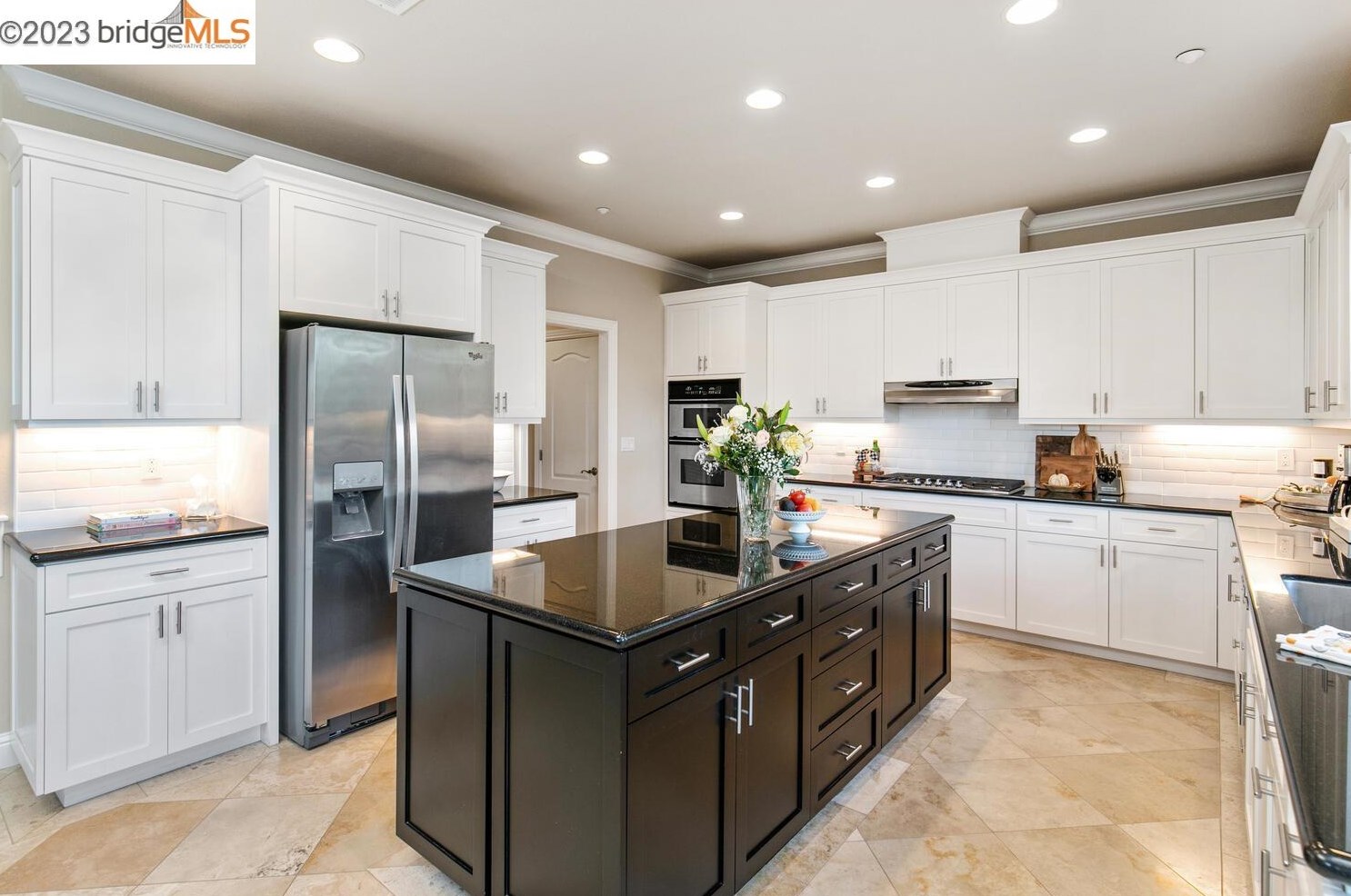 1760 Duchess Ter, Los Angeles CA  94513-2642 exterior