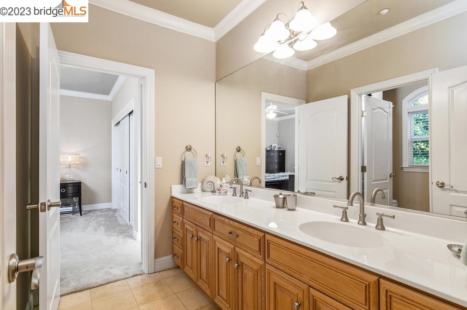 1760 Duchess Ter, Los Angeles CA  94513-2642 exterior