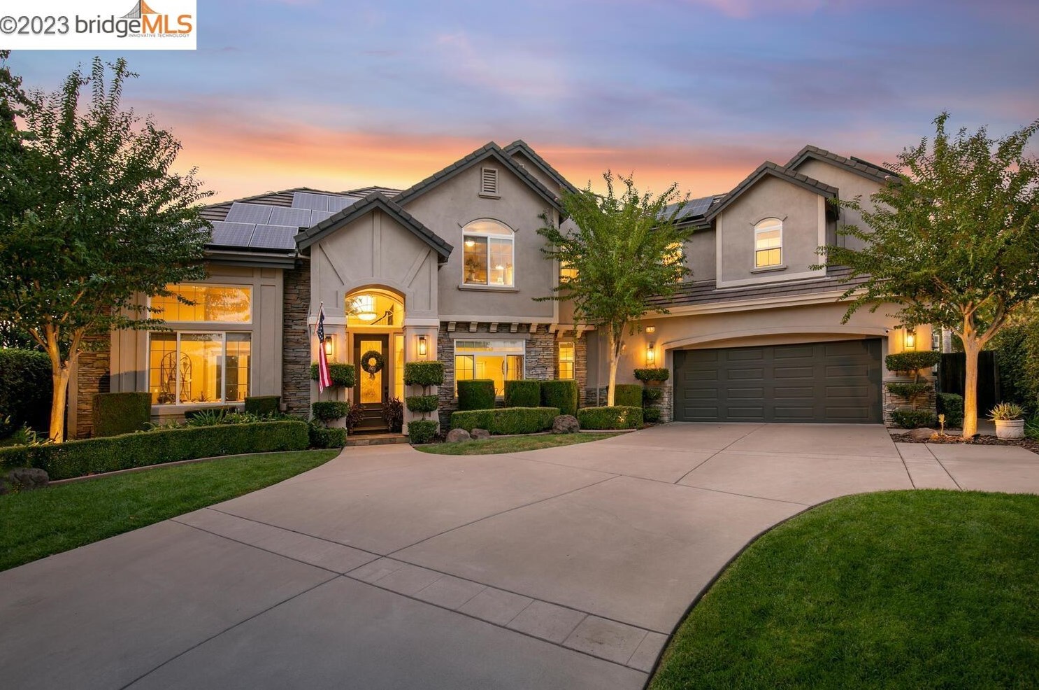 1760 Duchess Ter, Los Angeles CA  94513-2642 exterior