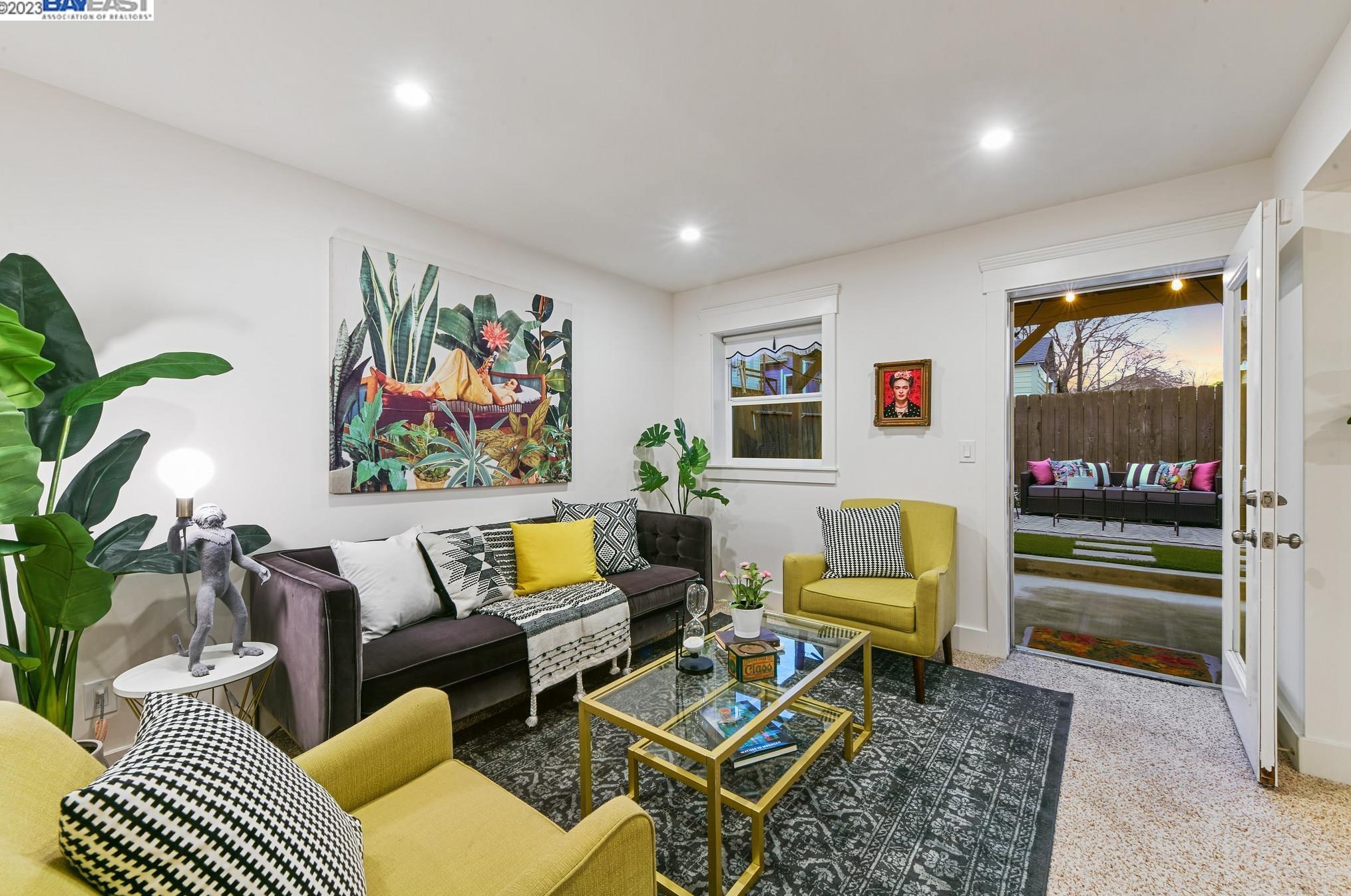 1125 Peralta, Oakland CA 94607-1615 exterior