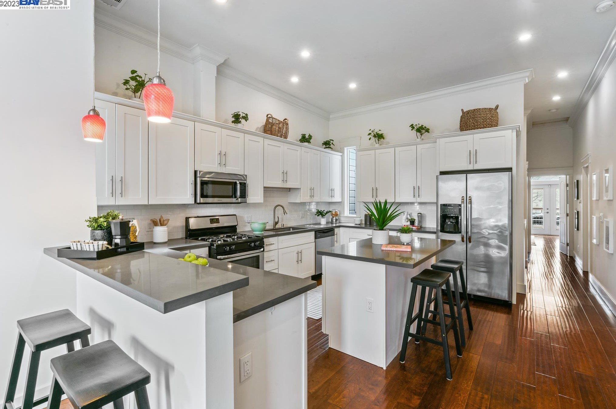 1125 Peralta, Oakland CA 94607-1615 exterior