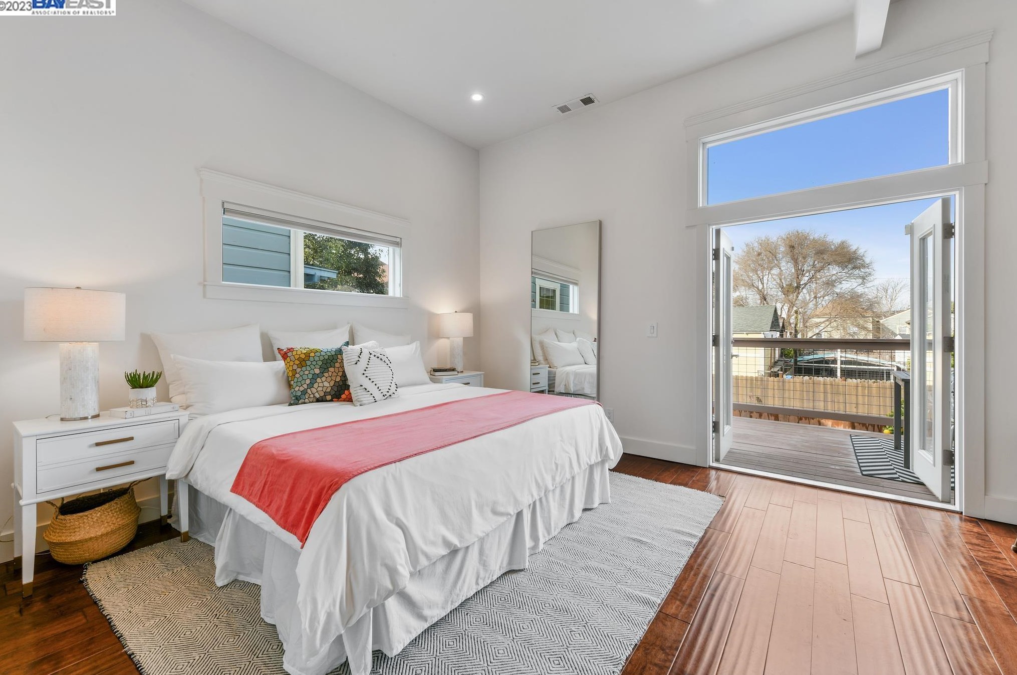 1125 Peralta, Oakland CA 94607-1615 exterior