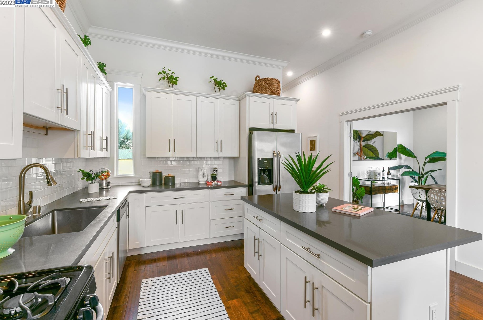 1125 Peralta, Oakland CA 94607-1615 exterior