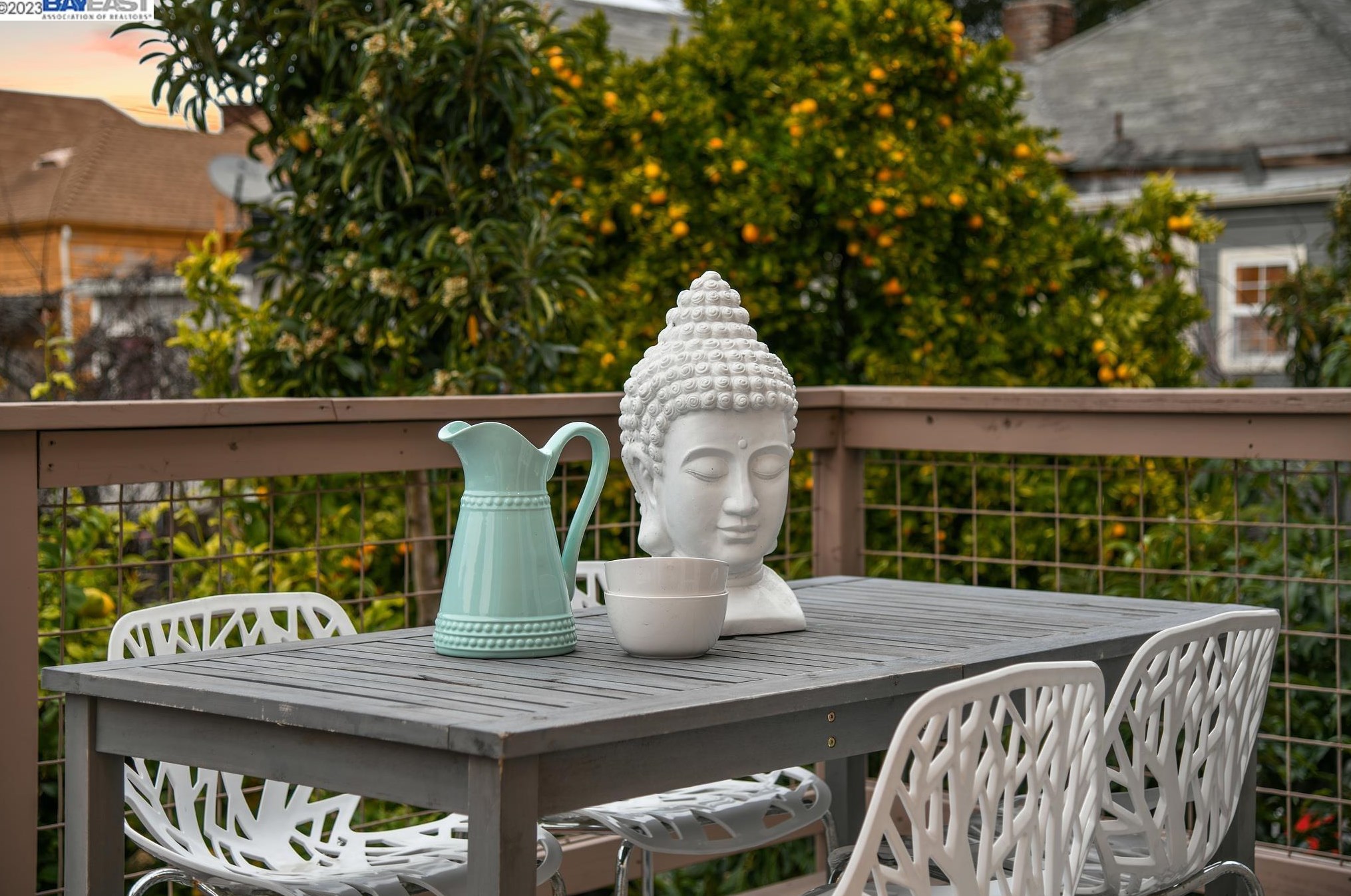 1125 Peralta, Oakland CA 94607-1615 exterior