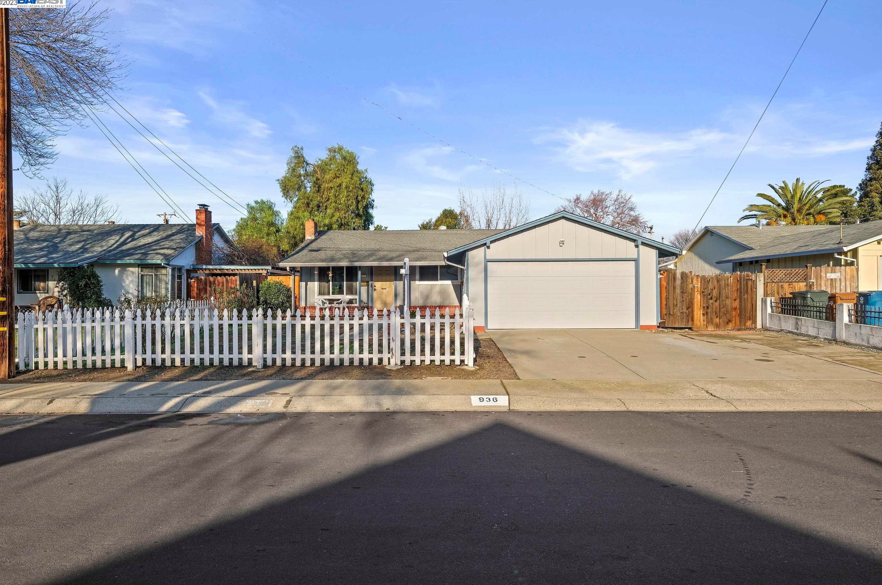 936 Santa Cruz Dr, Concord, CA 94523