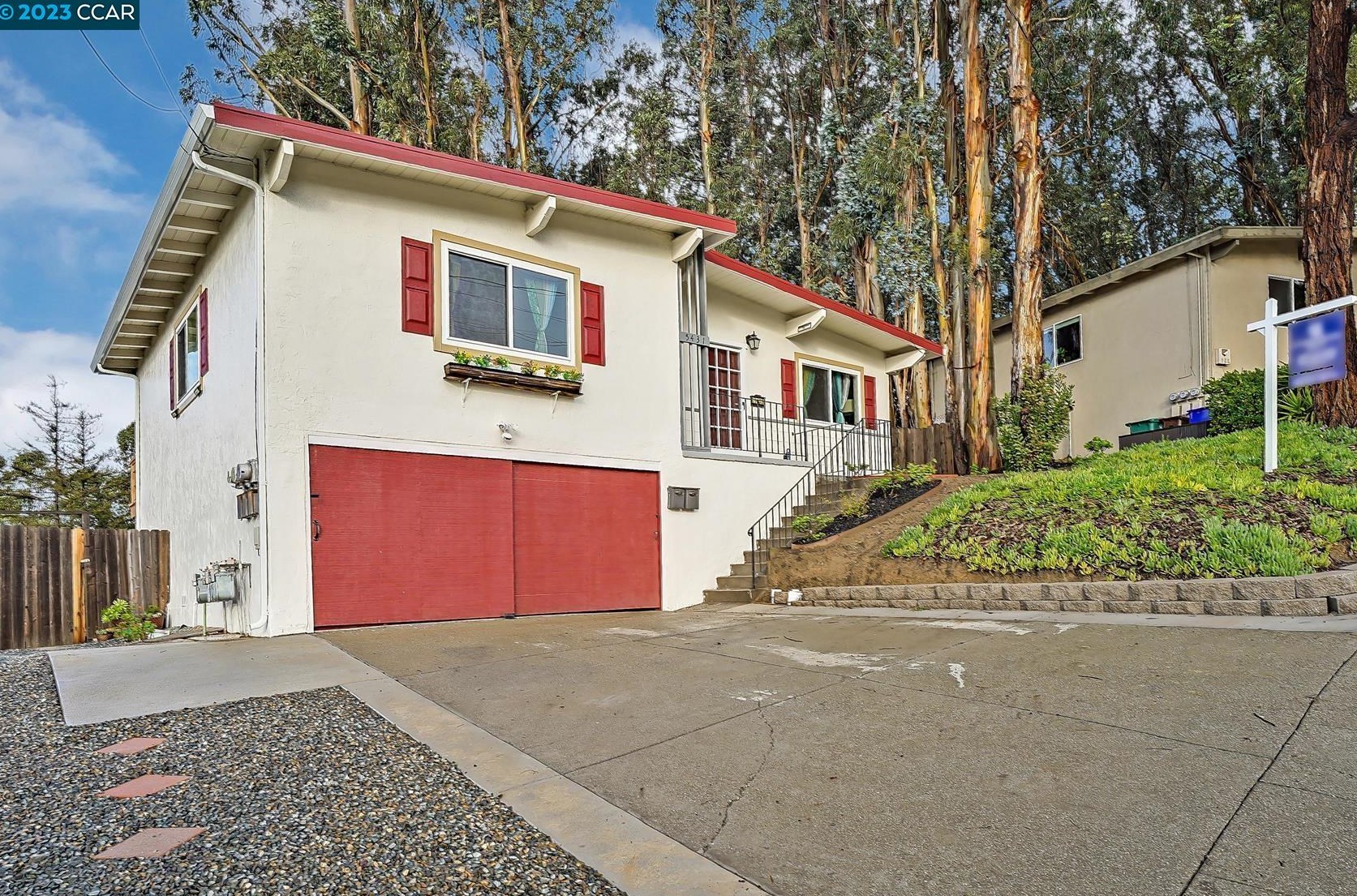 5431 Morrow Dr, Richmond, CA 94806-4177