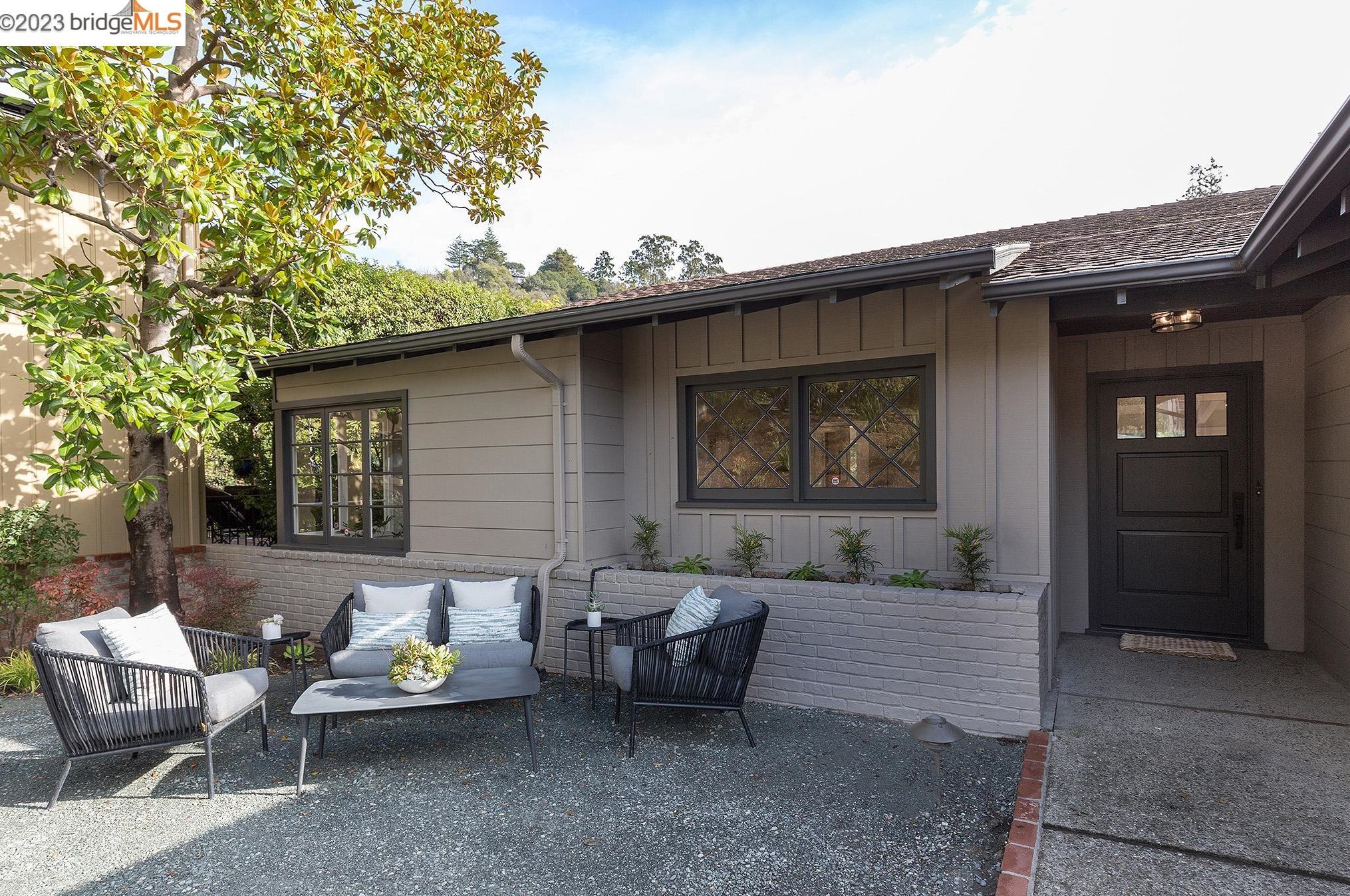 50 Crest Rd, Oakland, CA 94611