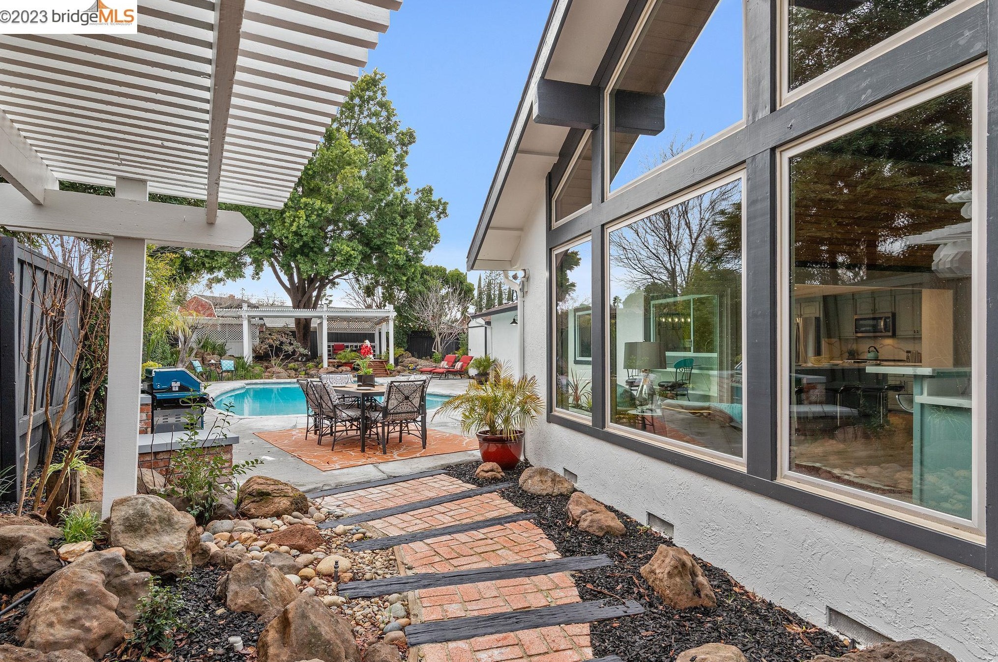 1735 Ancona Ct, Concord CA  94519-1524 exterior