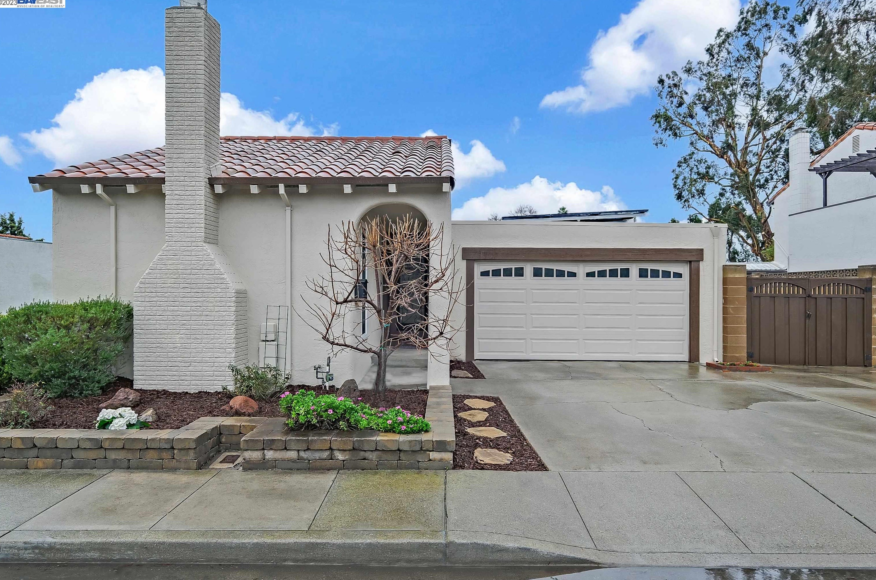 4885 Los Arboles Pl, Fremont, CA 94536-6636
