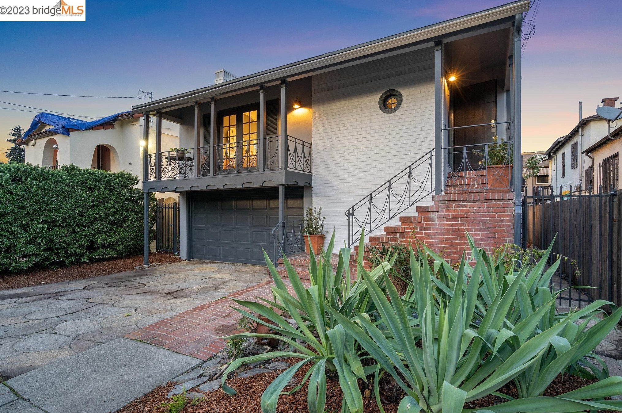 3120 Hyde St, Oakland, CA 94601