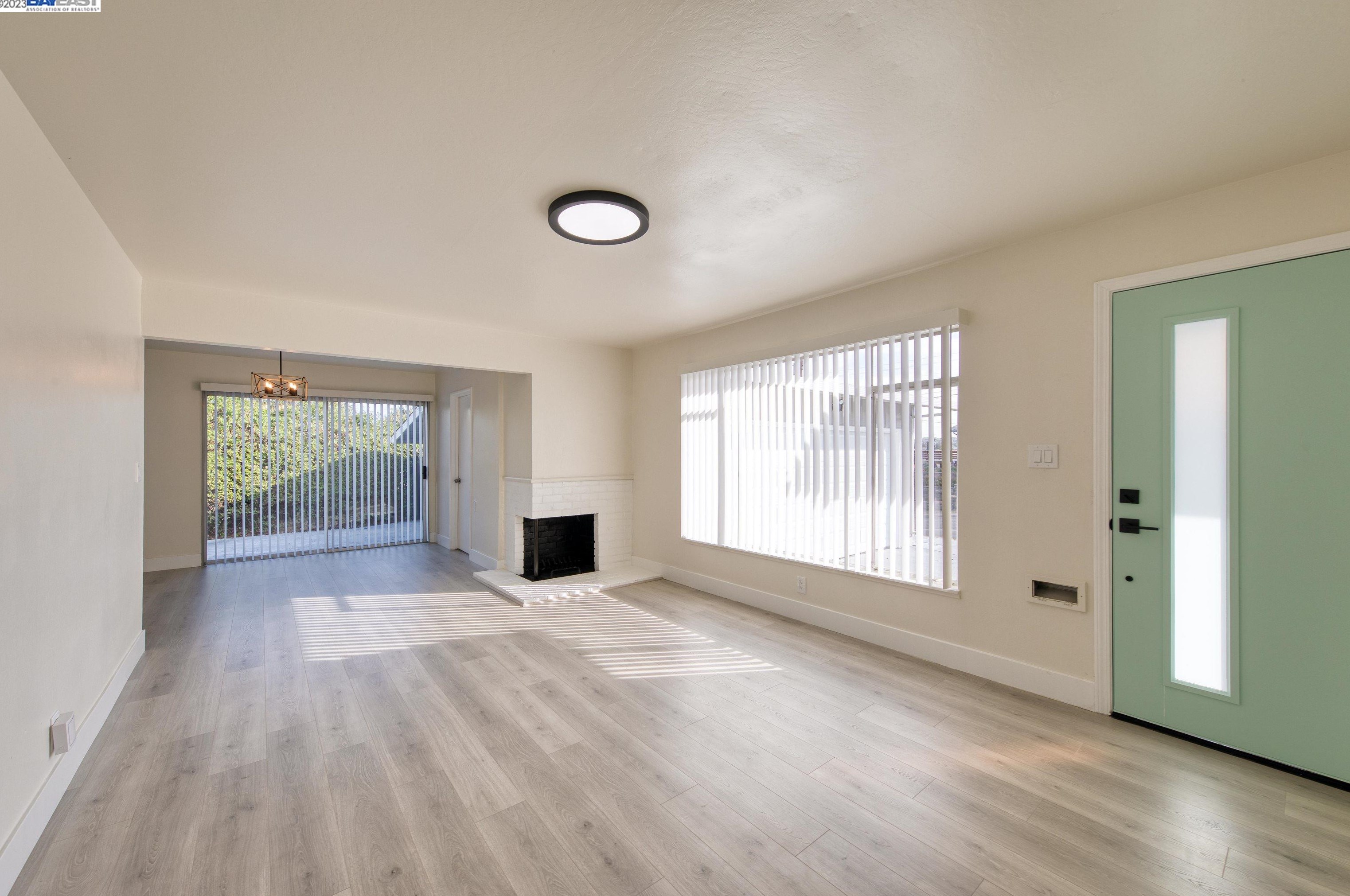 3006 Windsor Dr, Antioch, CA 94509-5058
