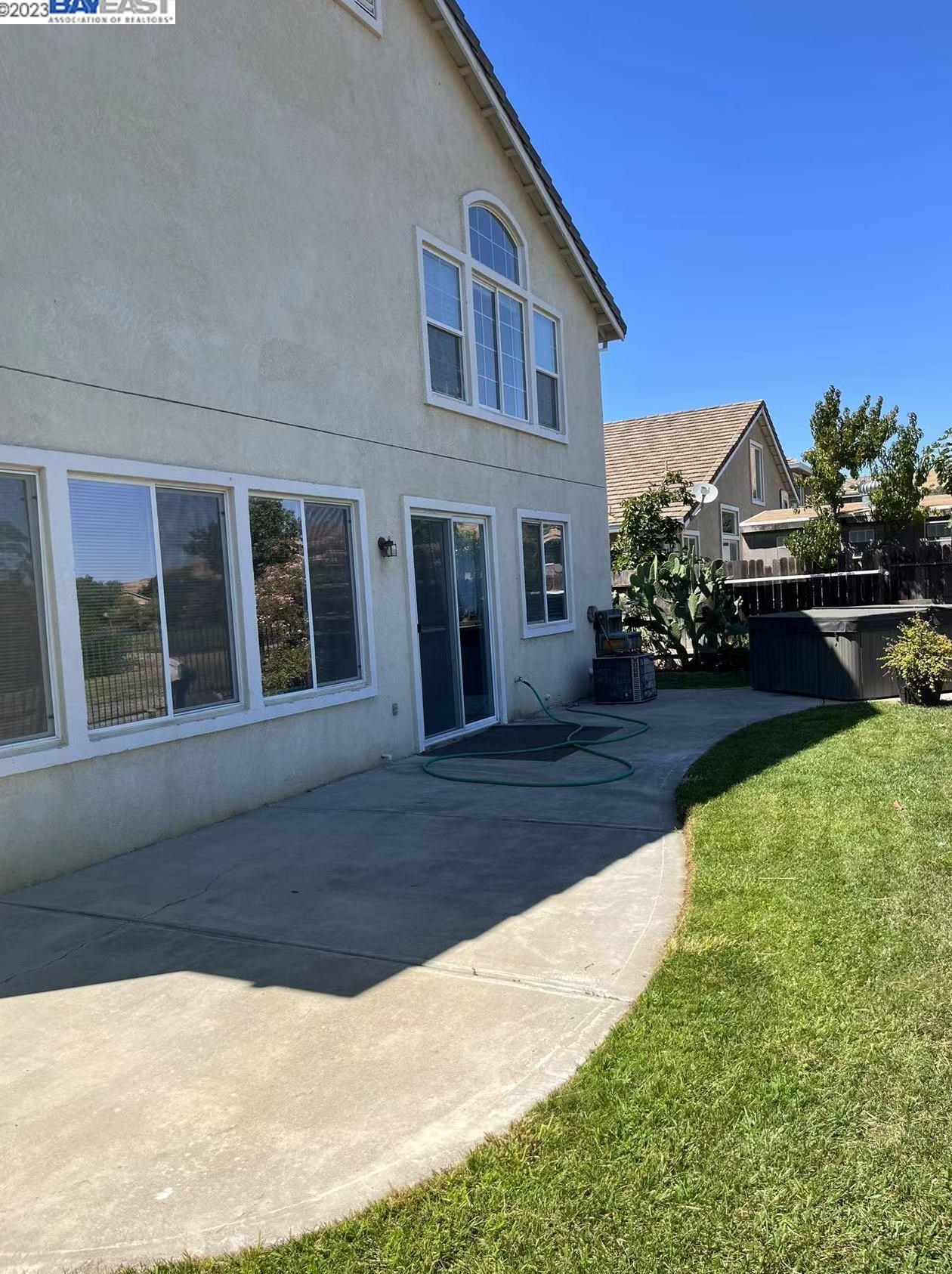 2884 Rebecca Dr, Fairfield CA  94533-7033 exterior