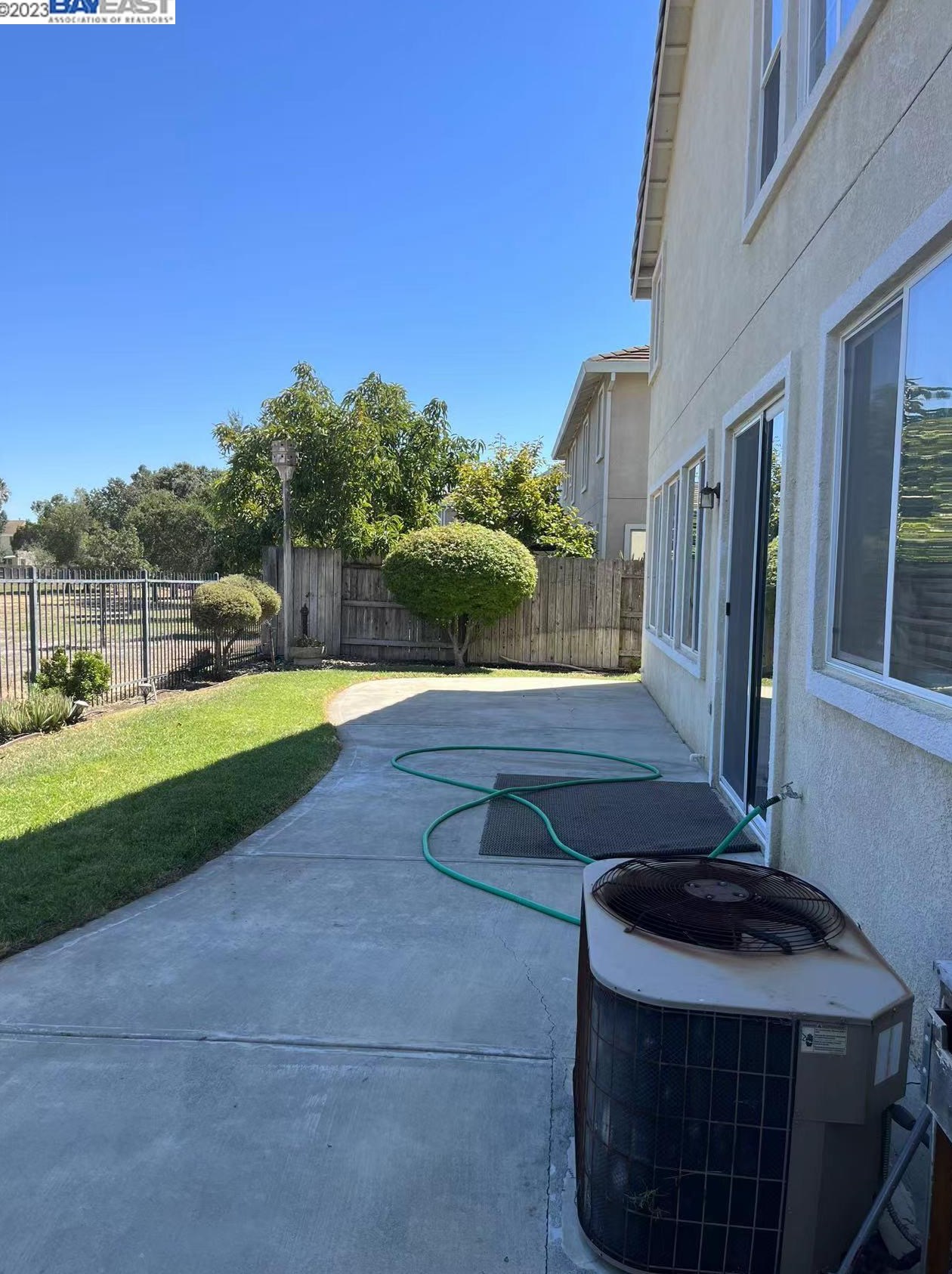2884 Rebecca Dr, Fairfield CA  94533-7033 exterior