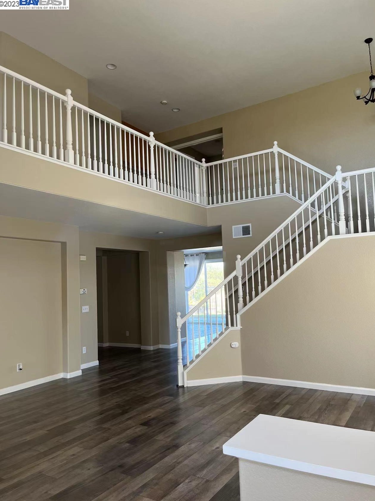 2884 Rebecca Dr, Fairfield CA  94533-7033 exterior