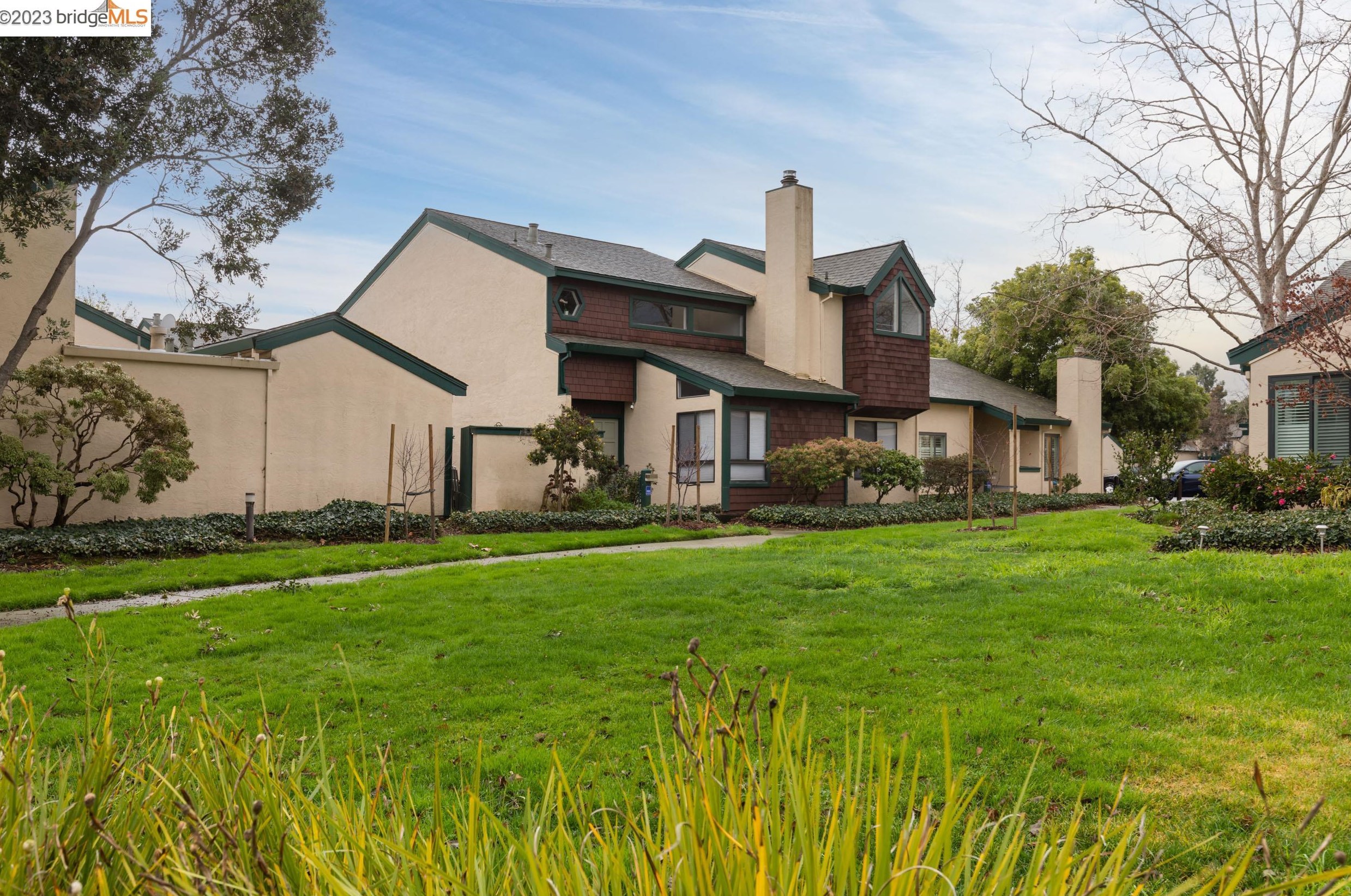 1101 Ironwood Rd, Alameda CA  94502-6620 exterior