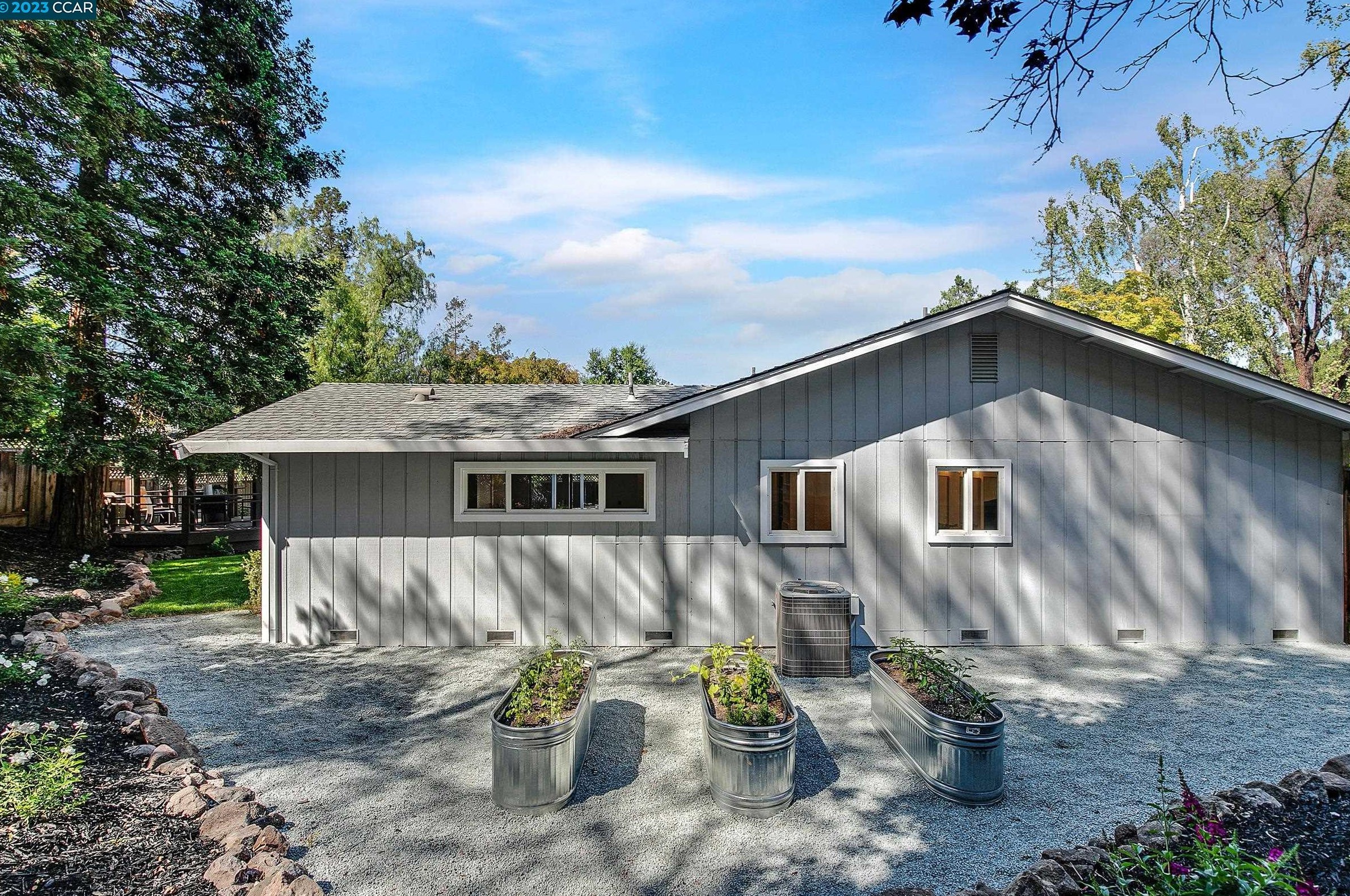 14 Hagen Oaks Ct, Alamo CA  94507-2207 exterior