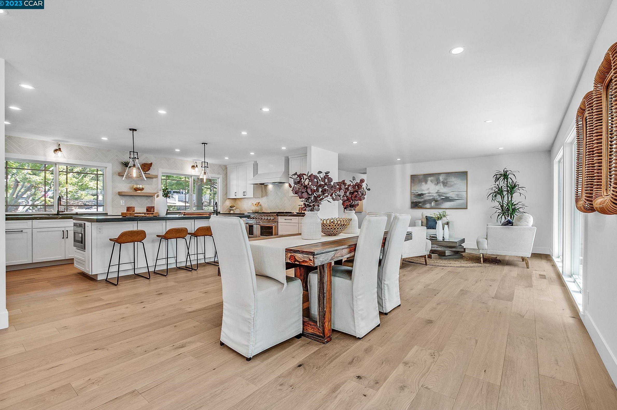 14 Hagen Oaks Ct, Alamo CA  94507-2207 exterior