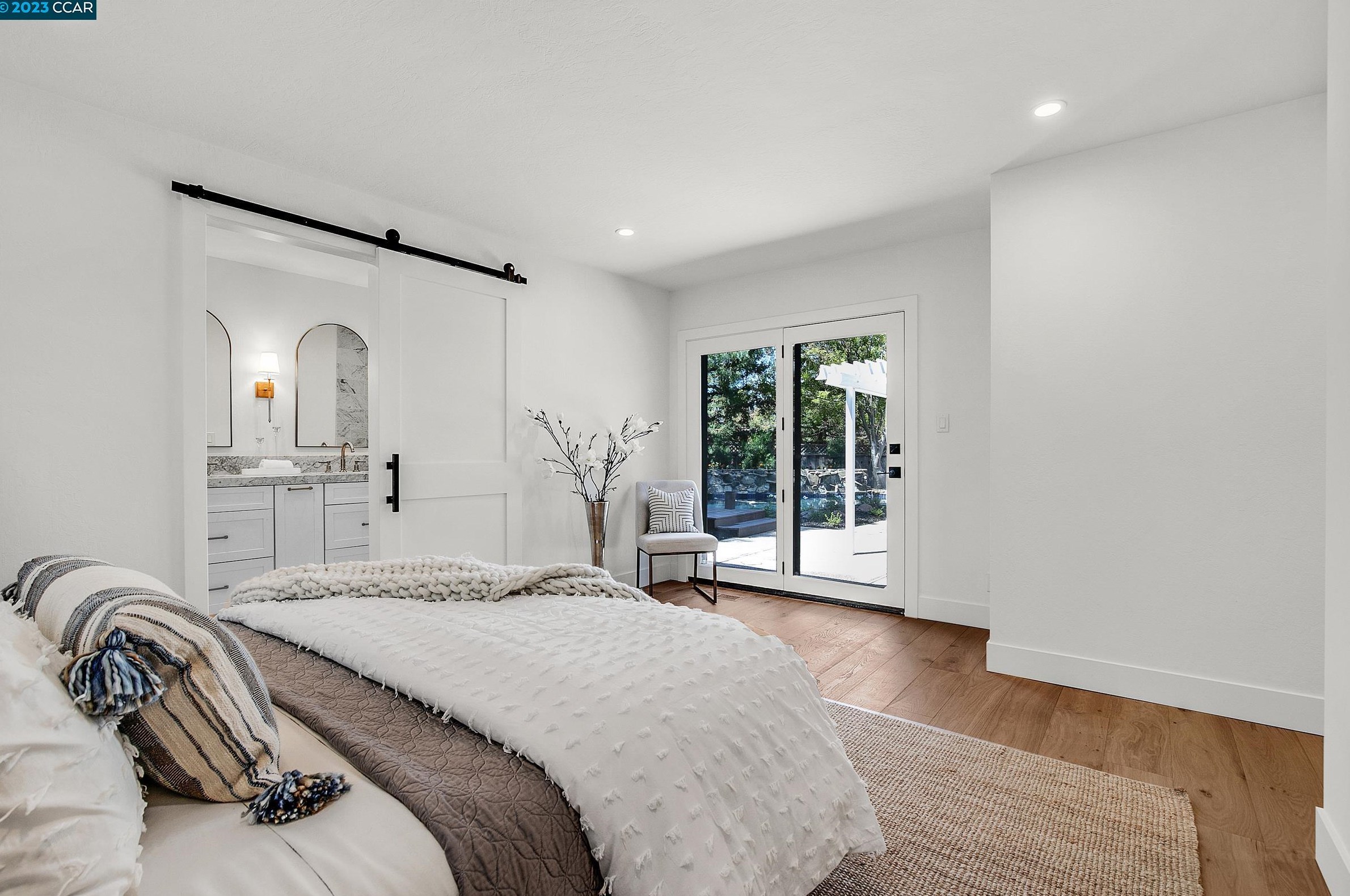 14 Hagen Oaks Ct, Alamo CA  94507-2207 exterior