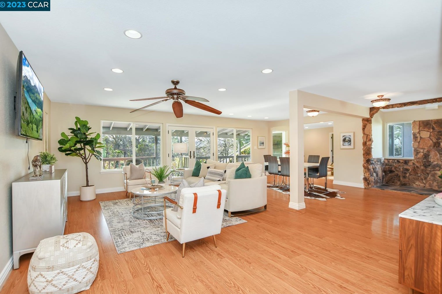 30 Kirkwood Ct, Concord, CA 94521