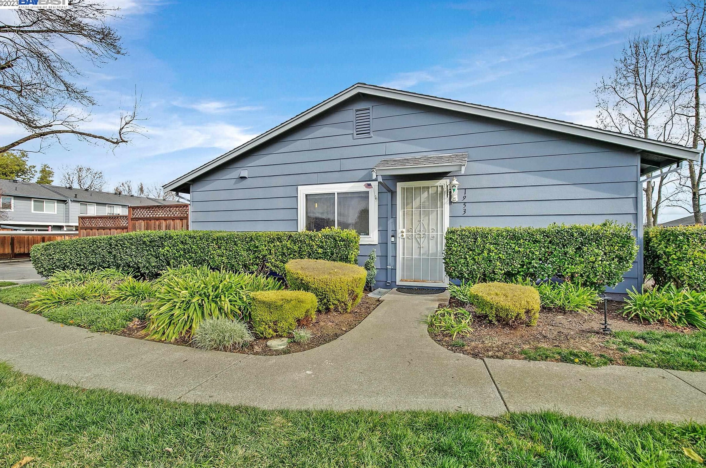 1953 Monterey Dr, Livermore, CA 94551