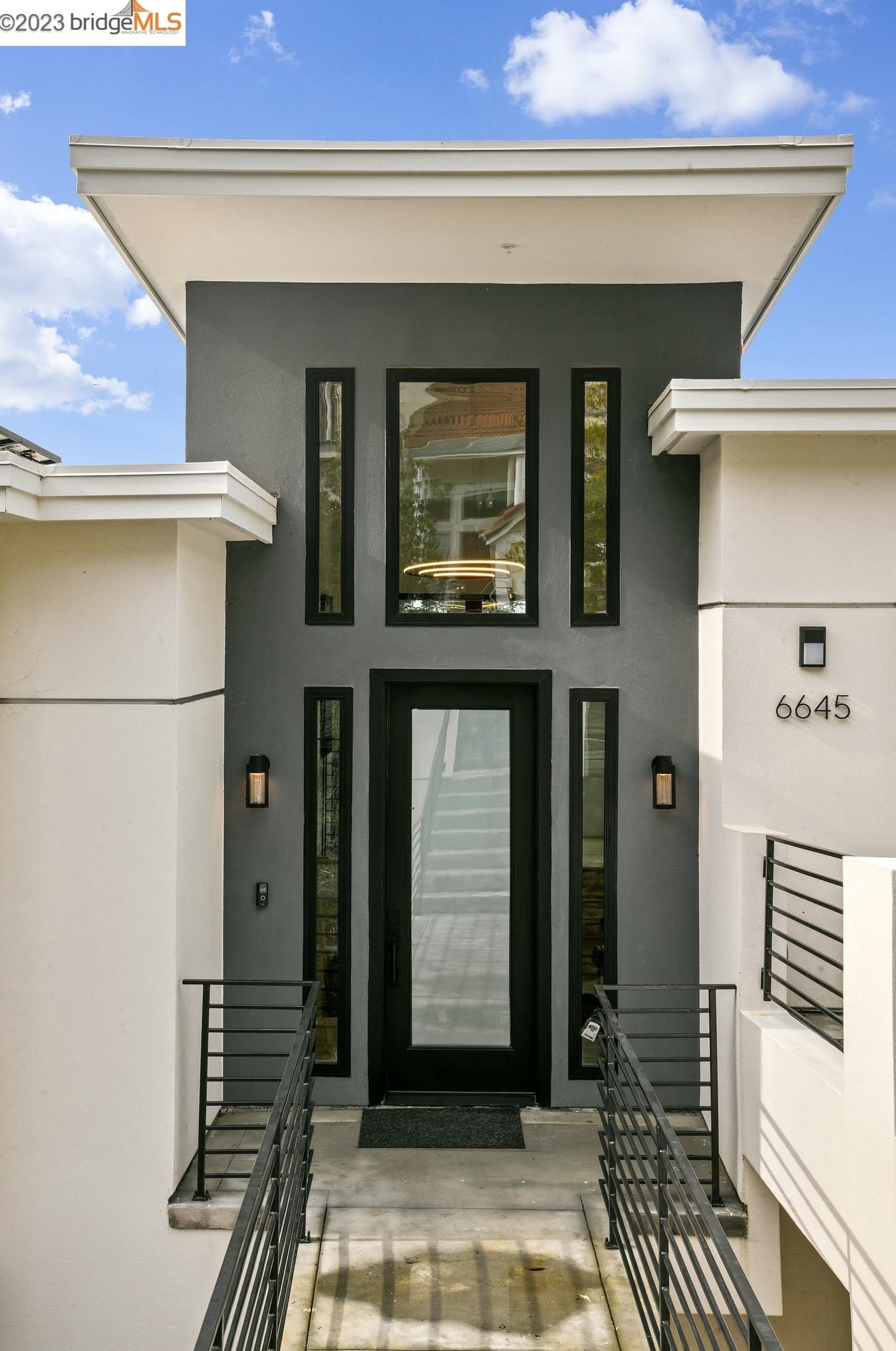 6645 Exeter Dr, Oakland, CA 94611